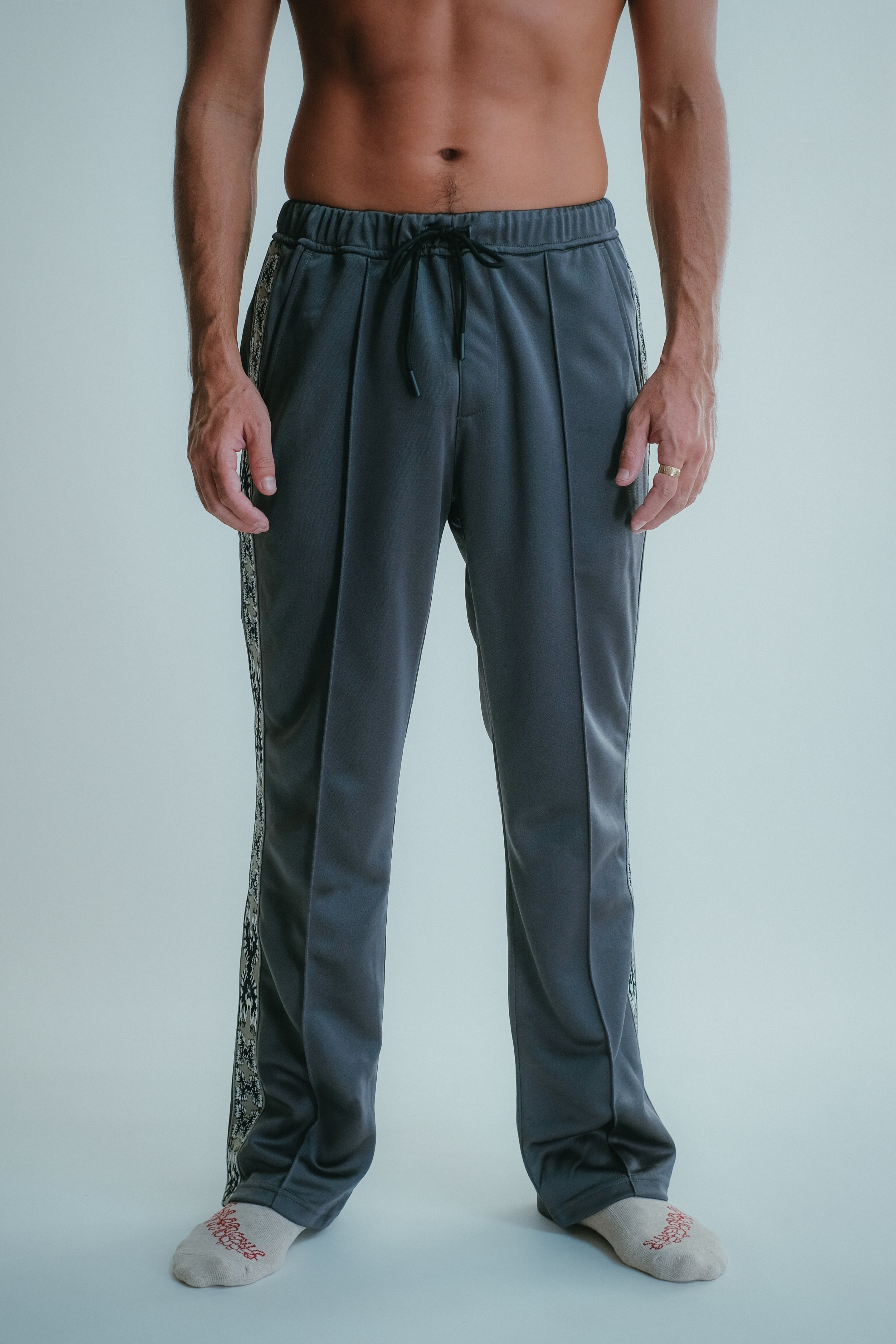 Kūhiō Track Pants - Charcoal