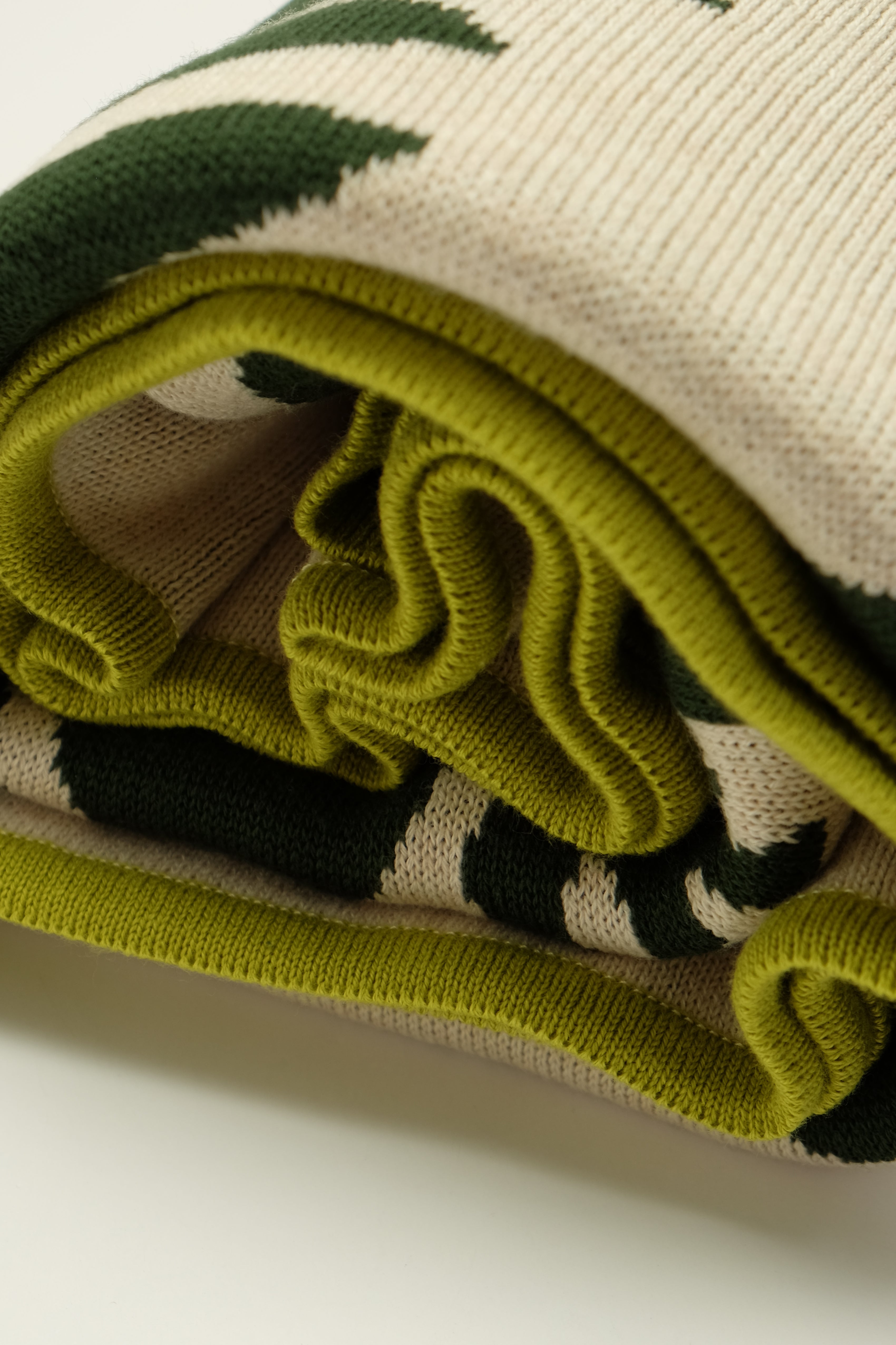 Jacquard Throw Blanket - ʻUlu - Heather Dark Green