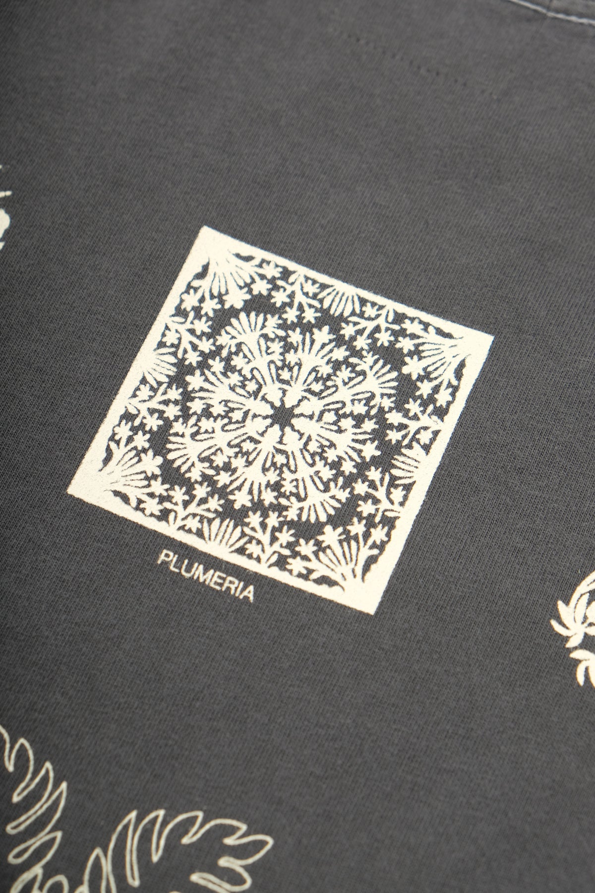 Longsleeve T-Shirt - Hawaiian Quilting - Washed Black