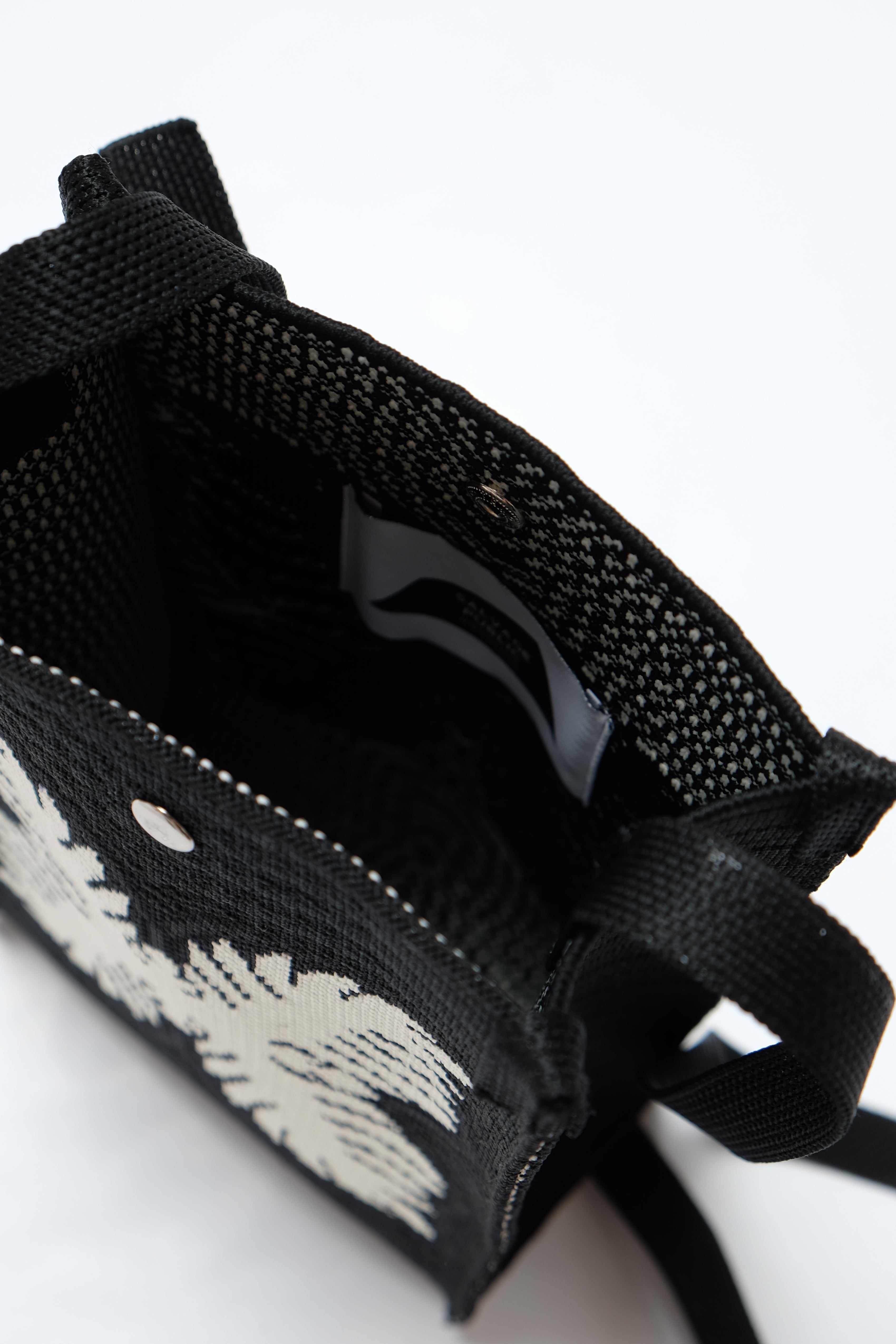 Jacquard Mini Market Bag - Laua'e - Black