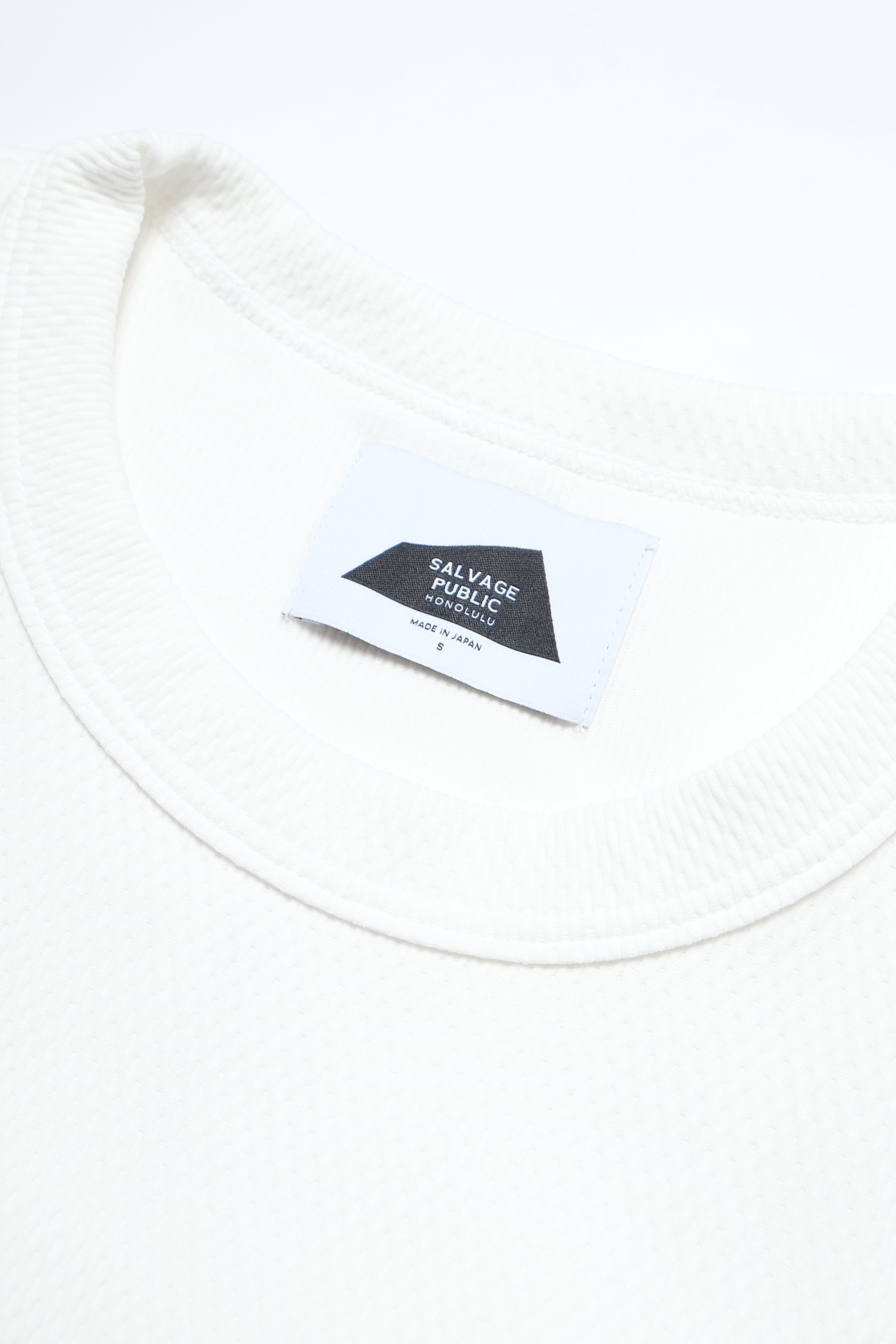Honeycomb UPF Sleeveless - Laua'e Border - White