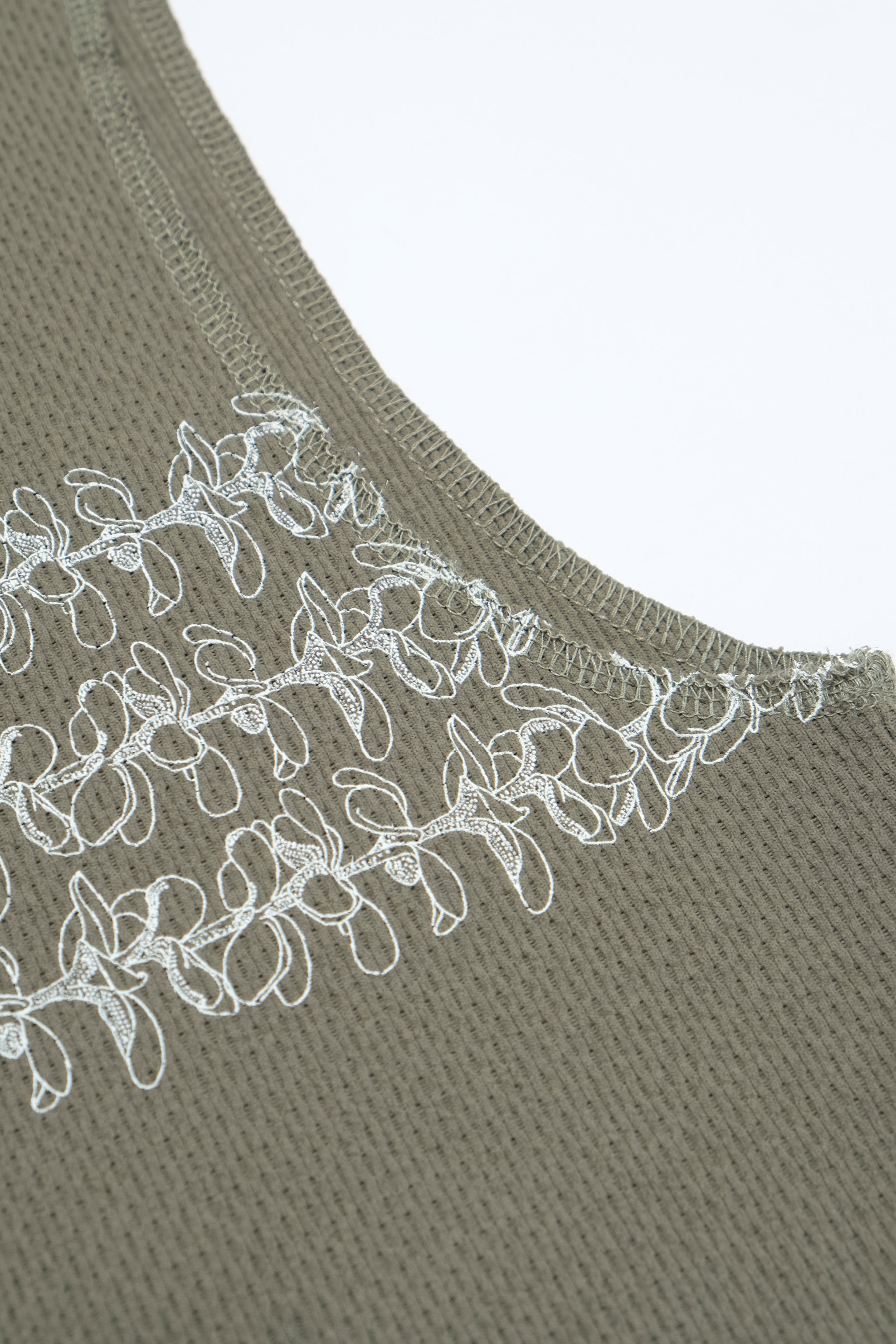 Honeycomb UPF Sleeveless - Triple Lei - Olive