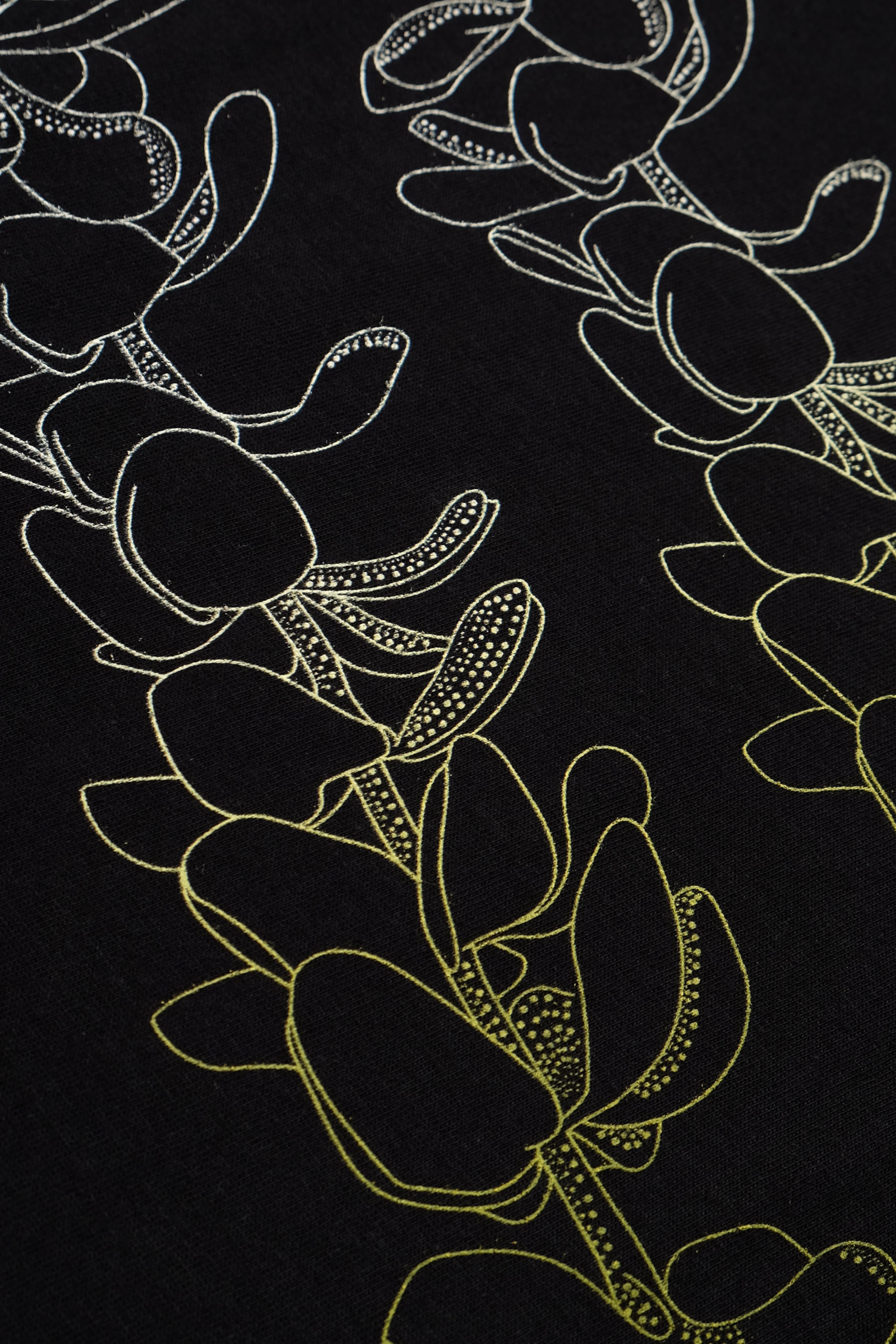 T-Shirt - Double Lei - Black