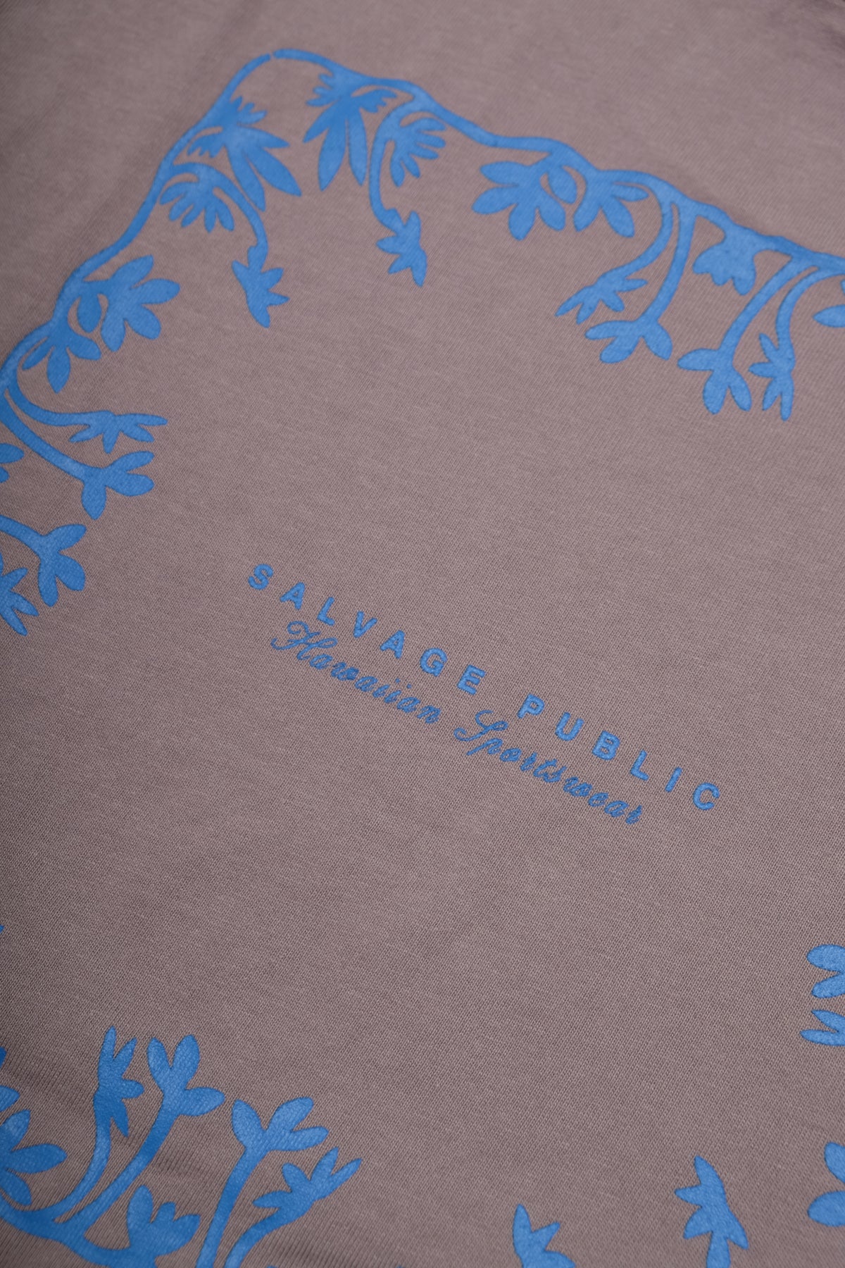 T-Shirt - Naupaka Crest - Lavender Gray