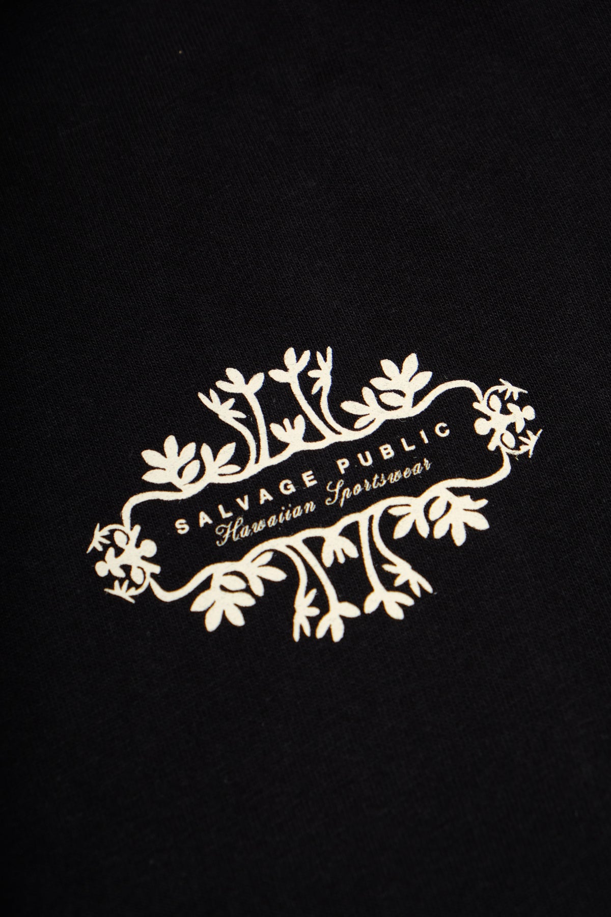 T-Shirt - Naupaka Crest - Black