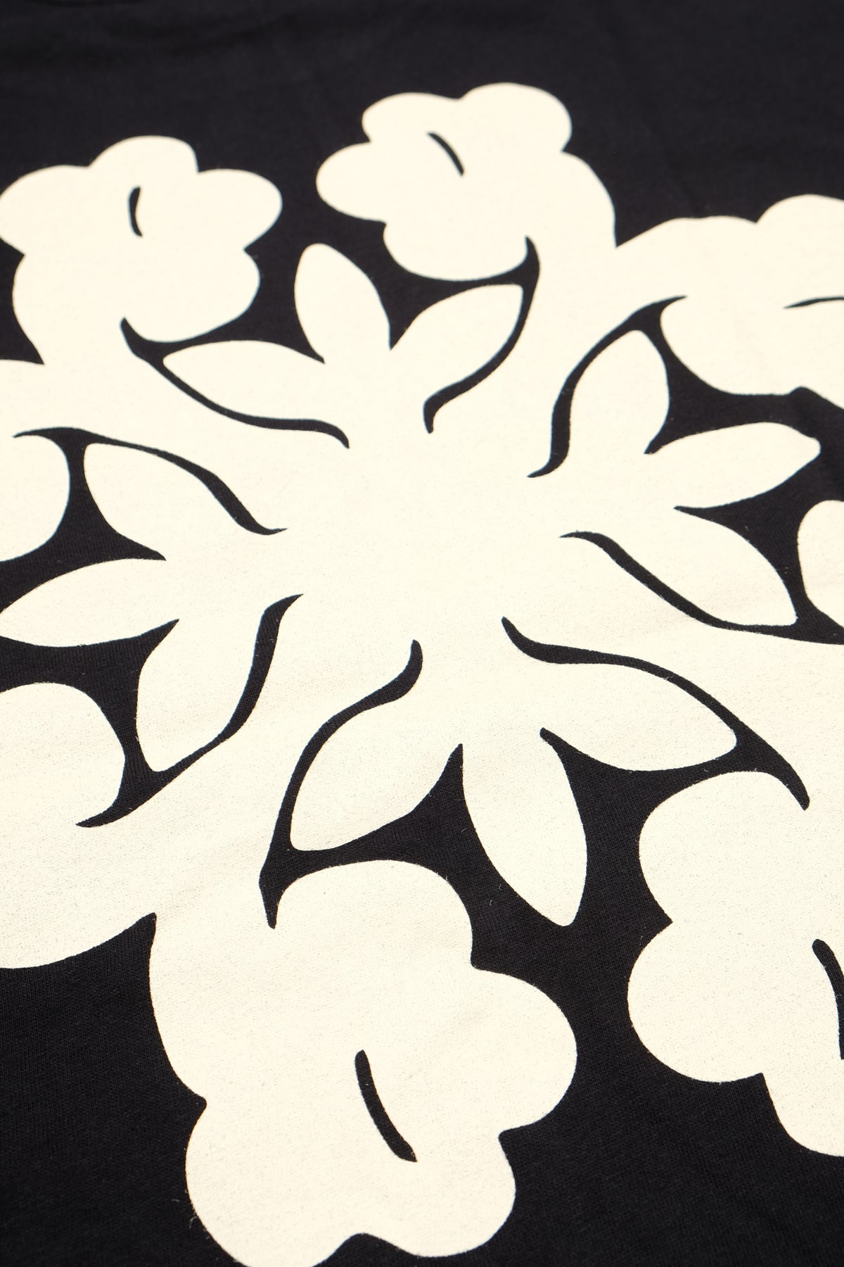 T-Shirt - Hibiscus - Black