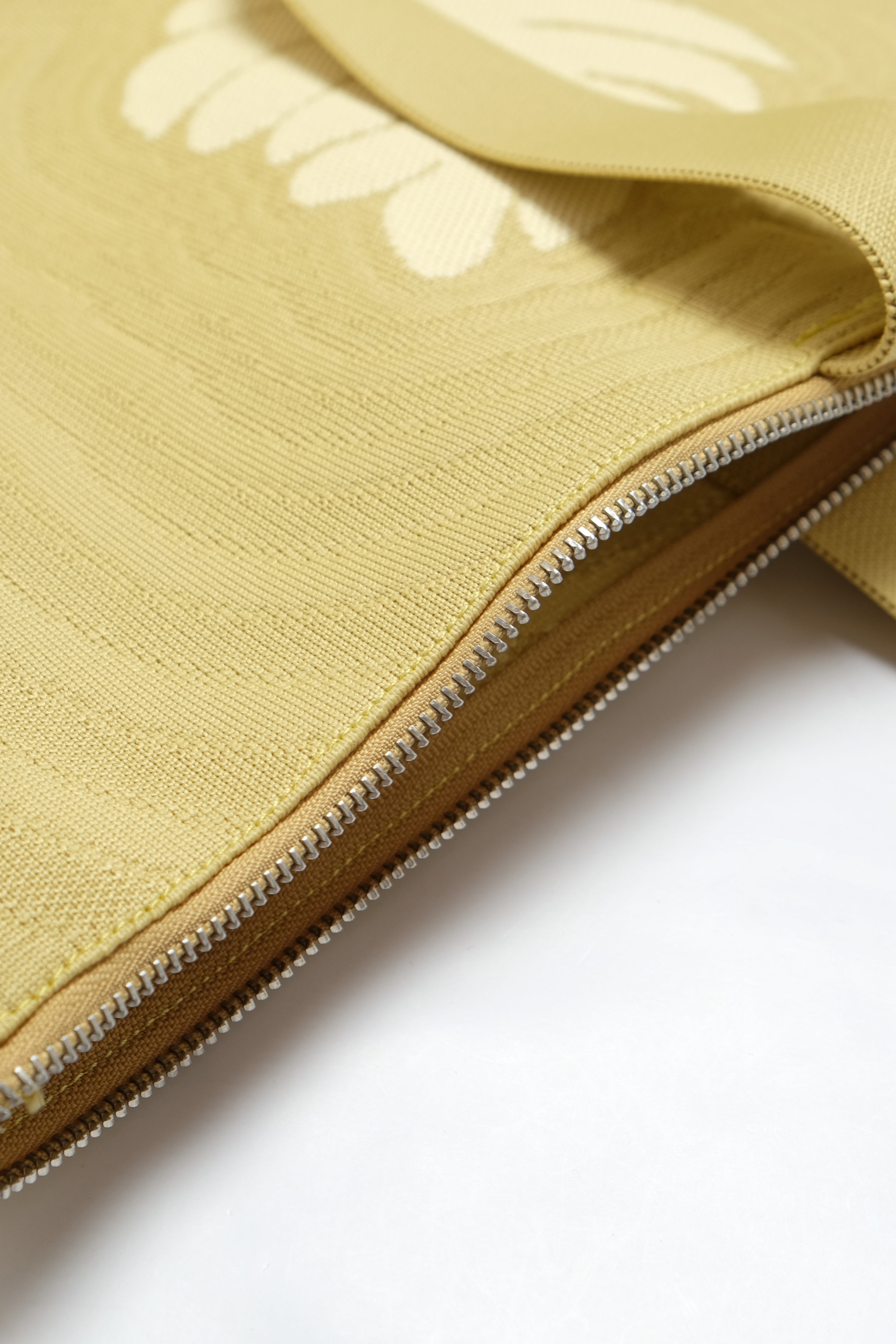 Jacquard Weekender Bag - Laua'e - Sun Yellow