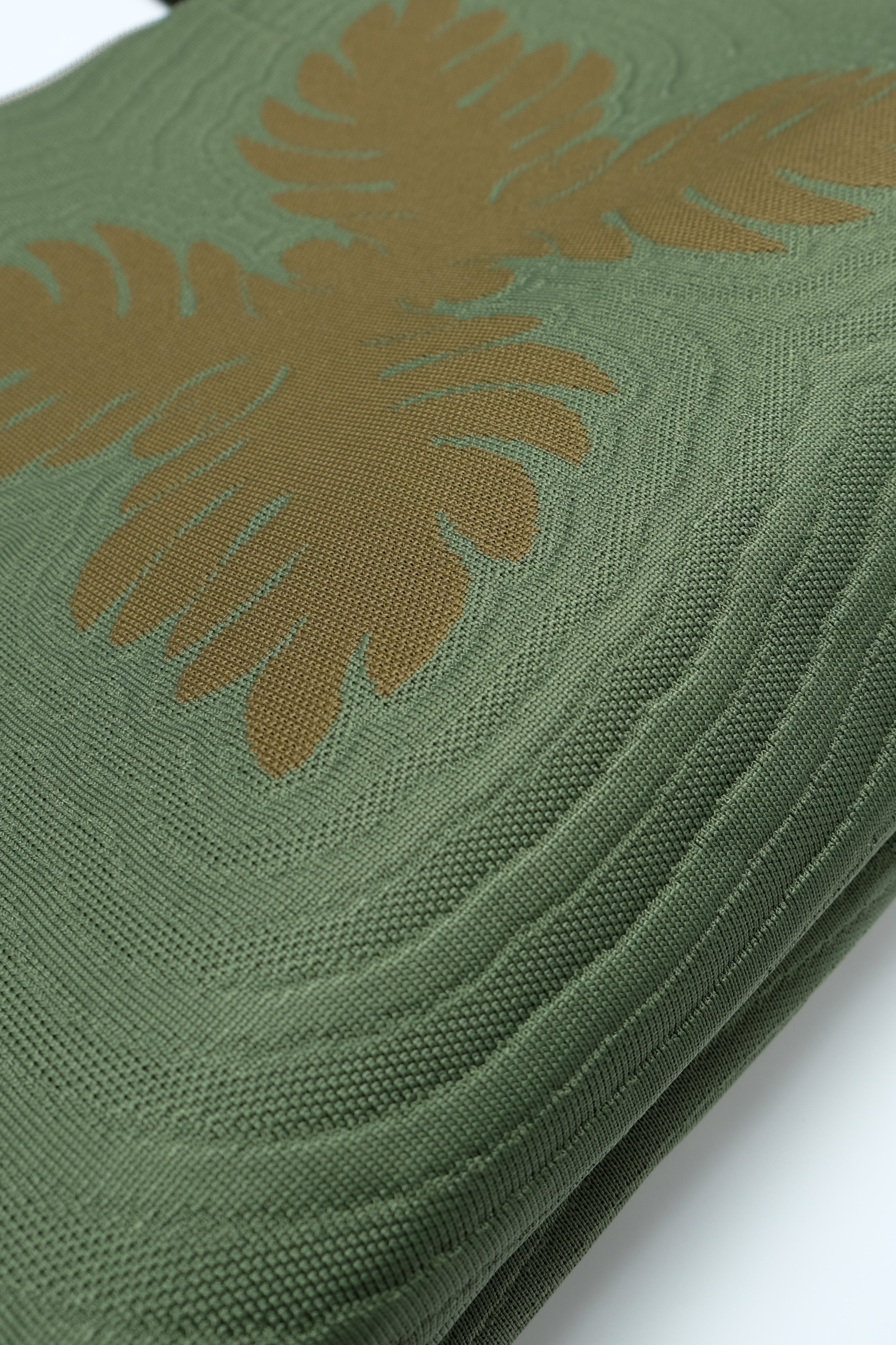 Jacquard Weekender Bag - Laua'e - Camo