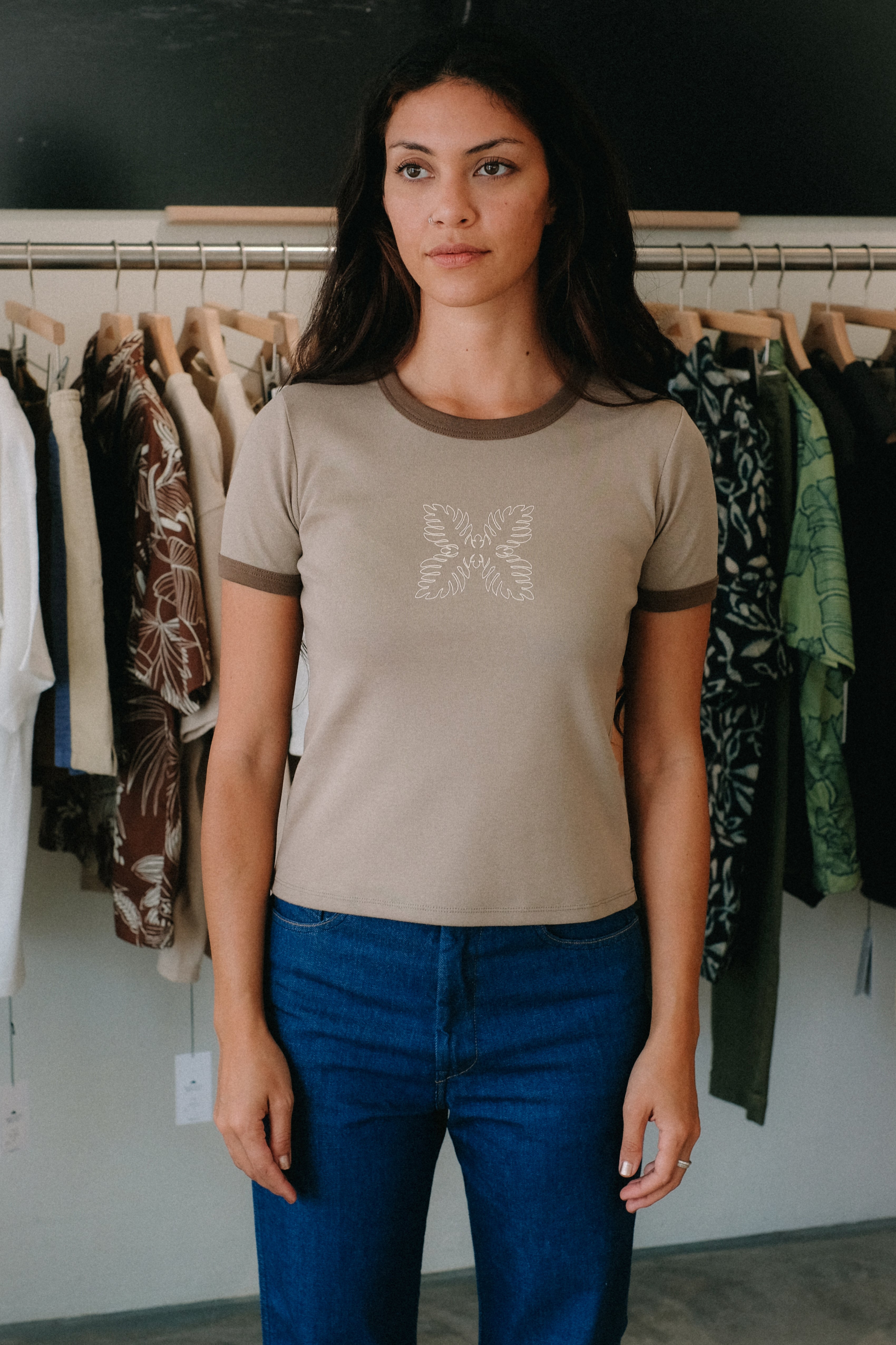 Women's T-Shirt - Lauaʻe - Greige