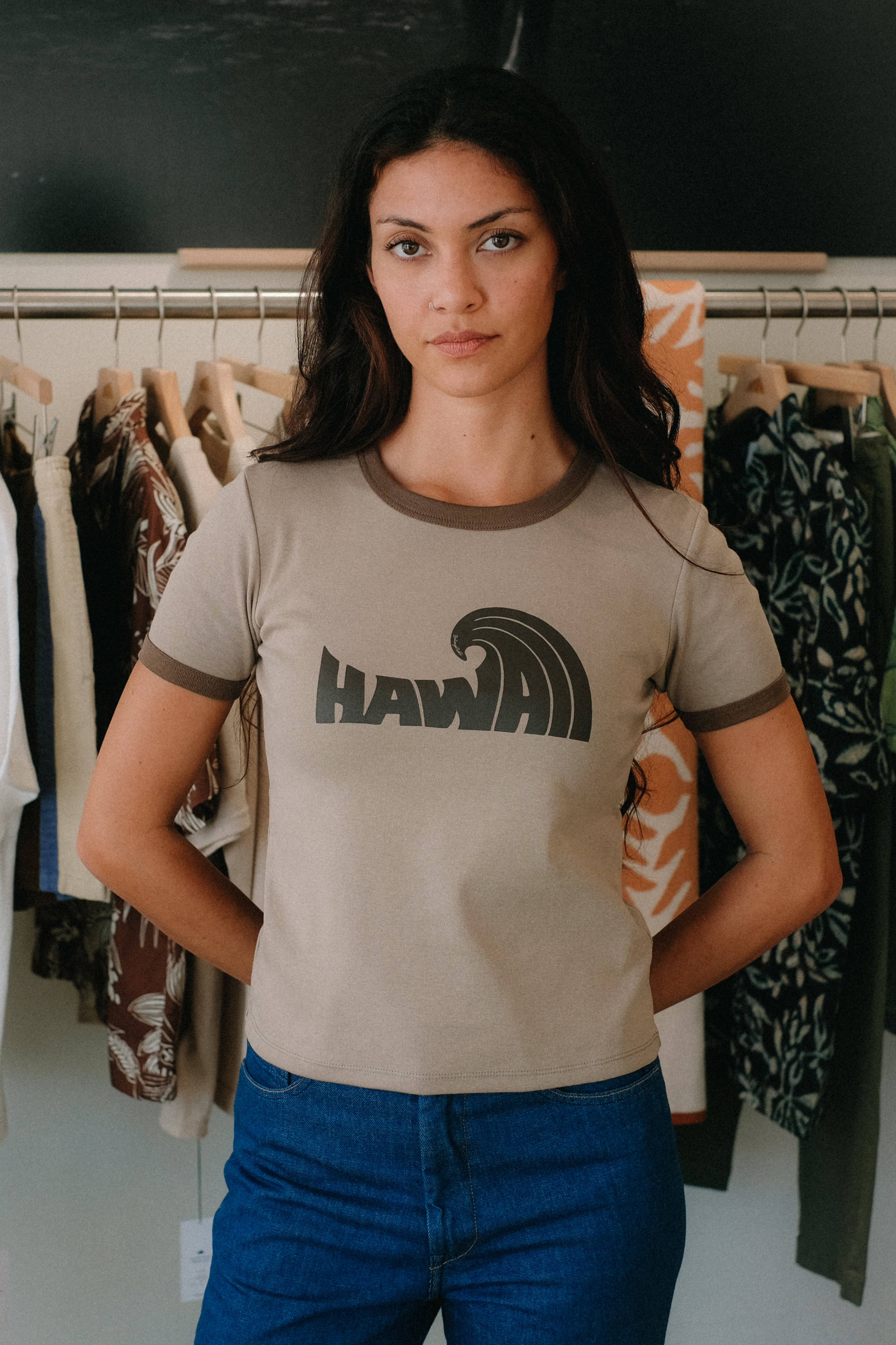 Women's T-Shirt - Hawaii Wave - Greige