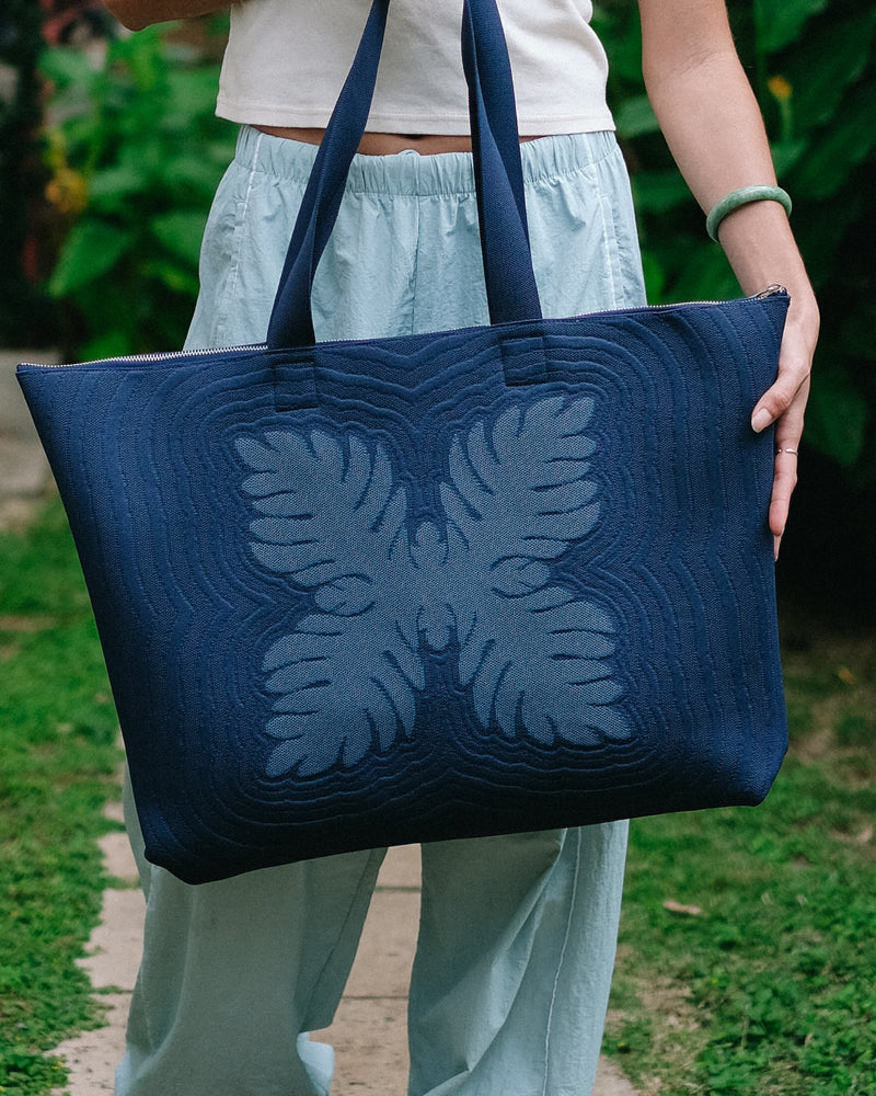 Jacquard Weekender Bag - Laua'e - Navy