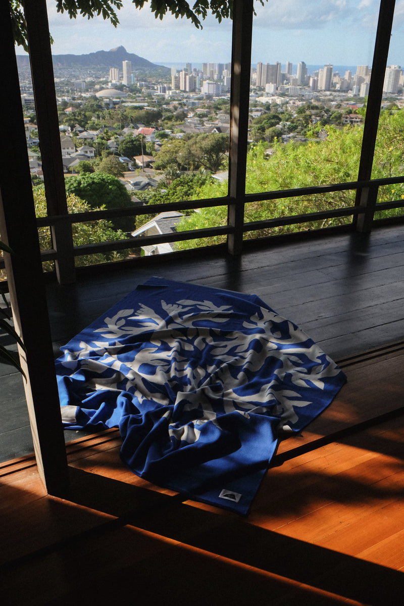 Jacquard Throw Blanket - Shaka - Blue