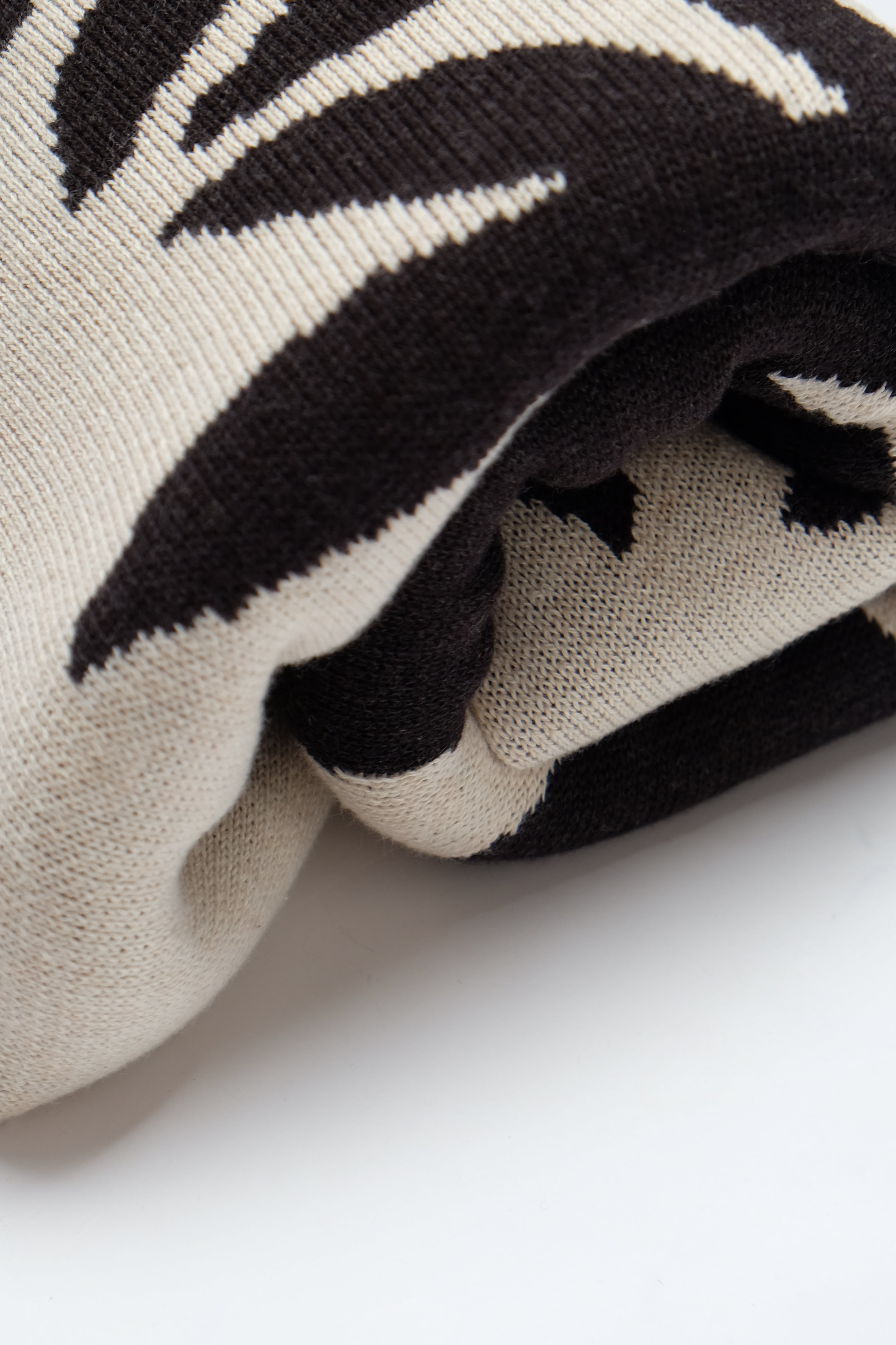 Jacquard Throw Blanket - ʻUlu - Heather Black