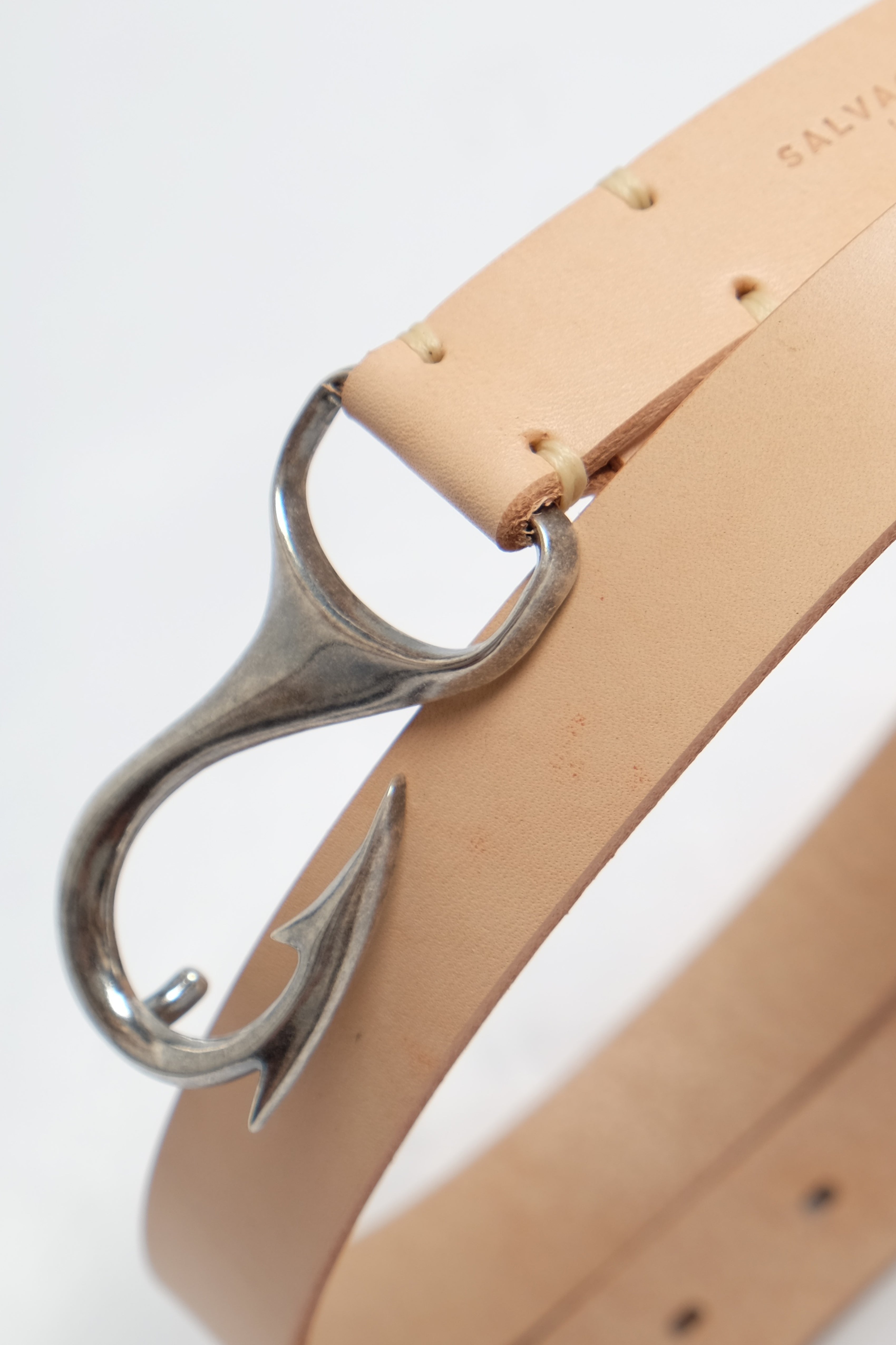 Fish Hook Leather Belt - Natural