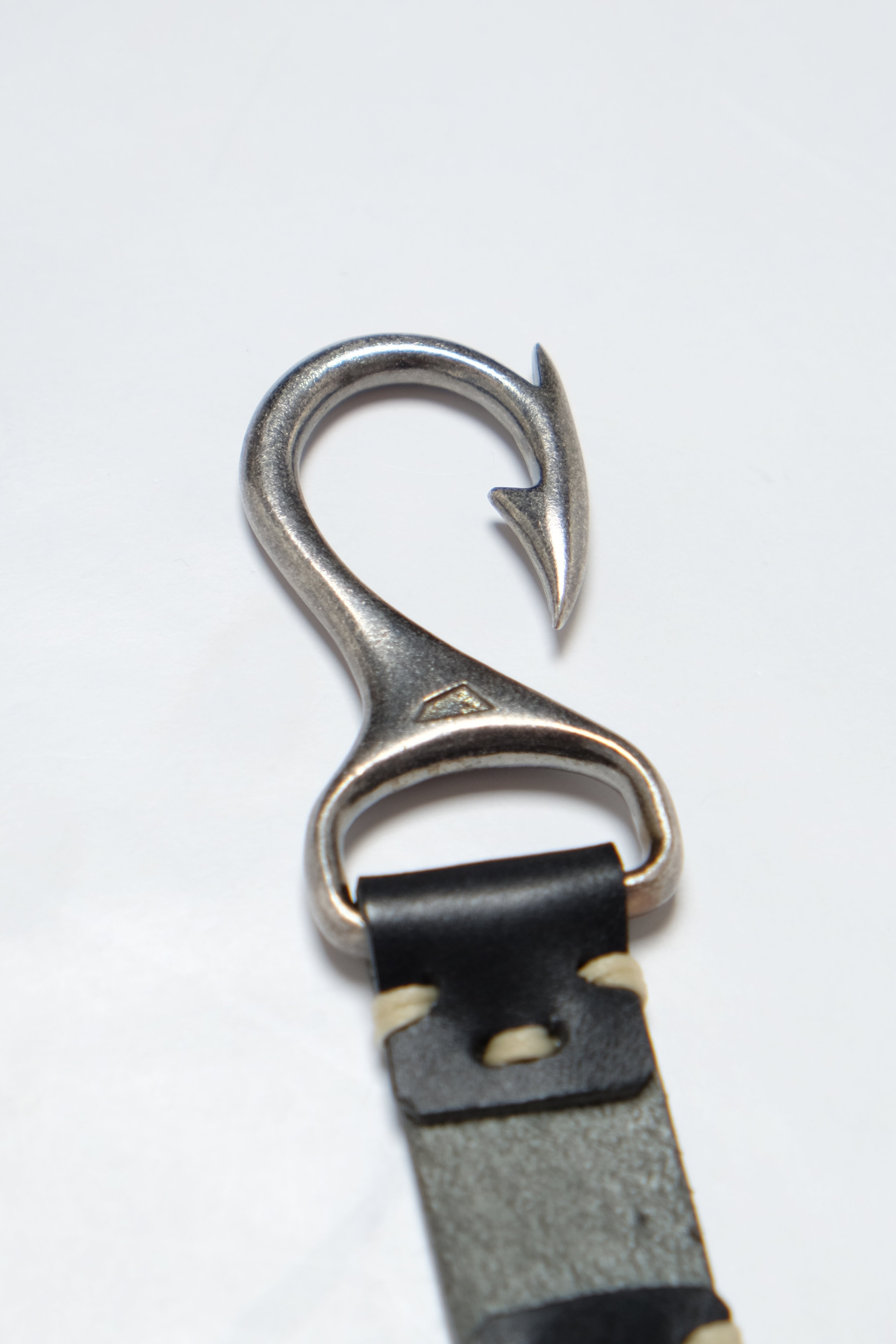 Fish Hook Key Ring - Black