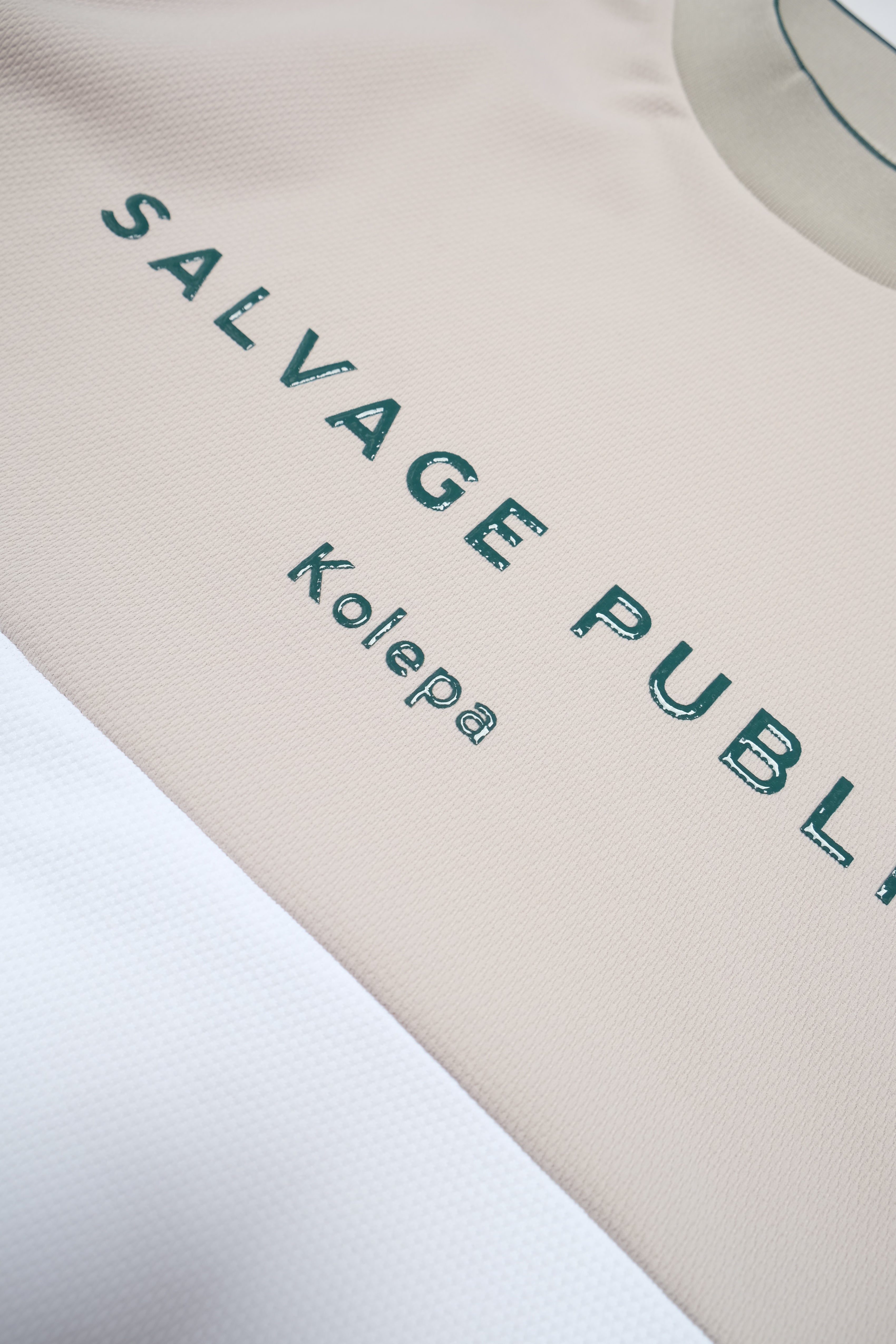 Kūlina Pohāpohā Mockneck - Greige/White