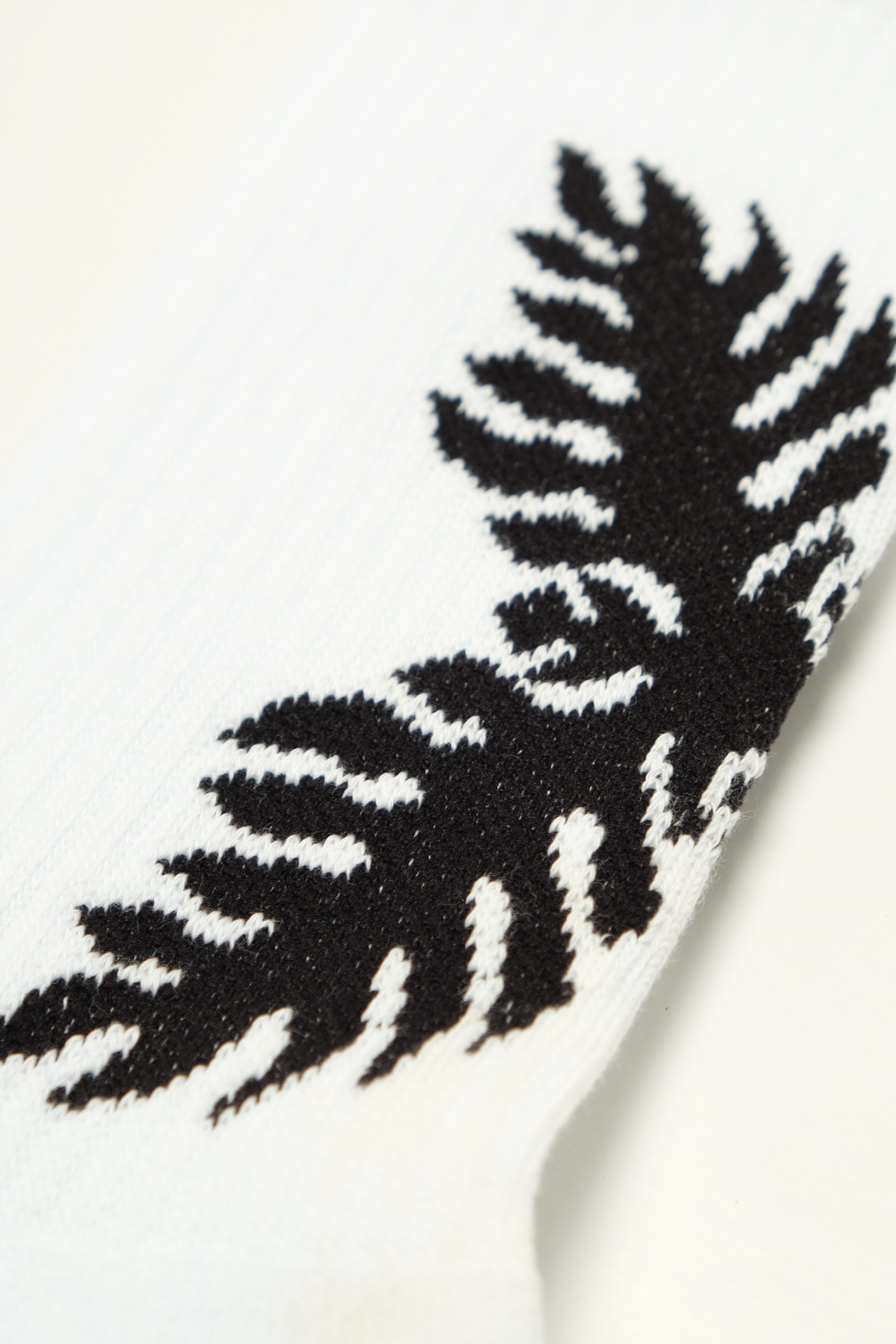 Socks - Lauaʻe - White/Black
