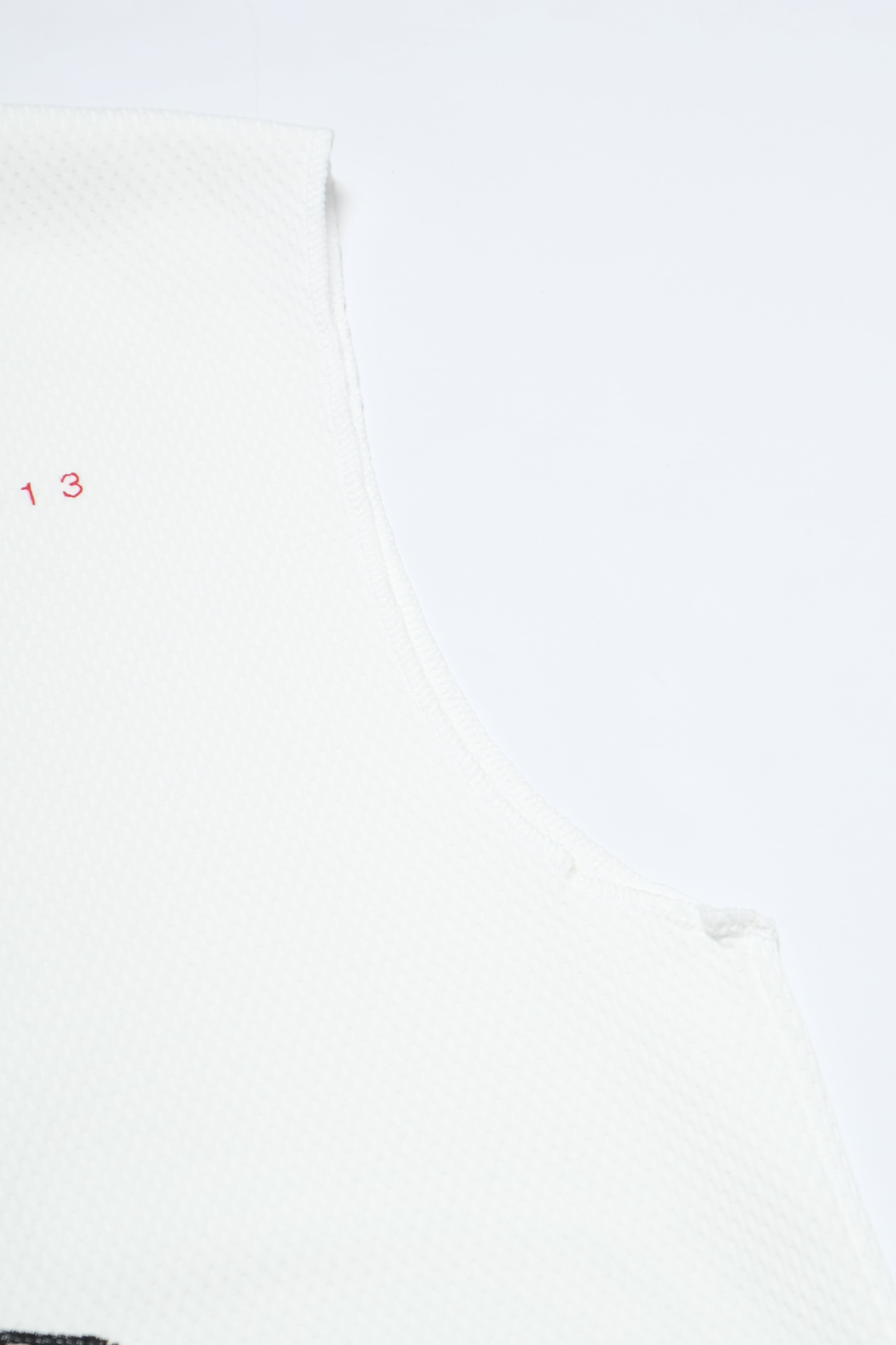 Honeycomb UPF Sleeveless - Iwa Bird - White
