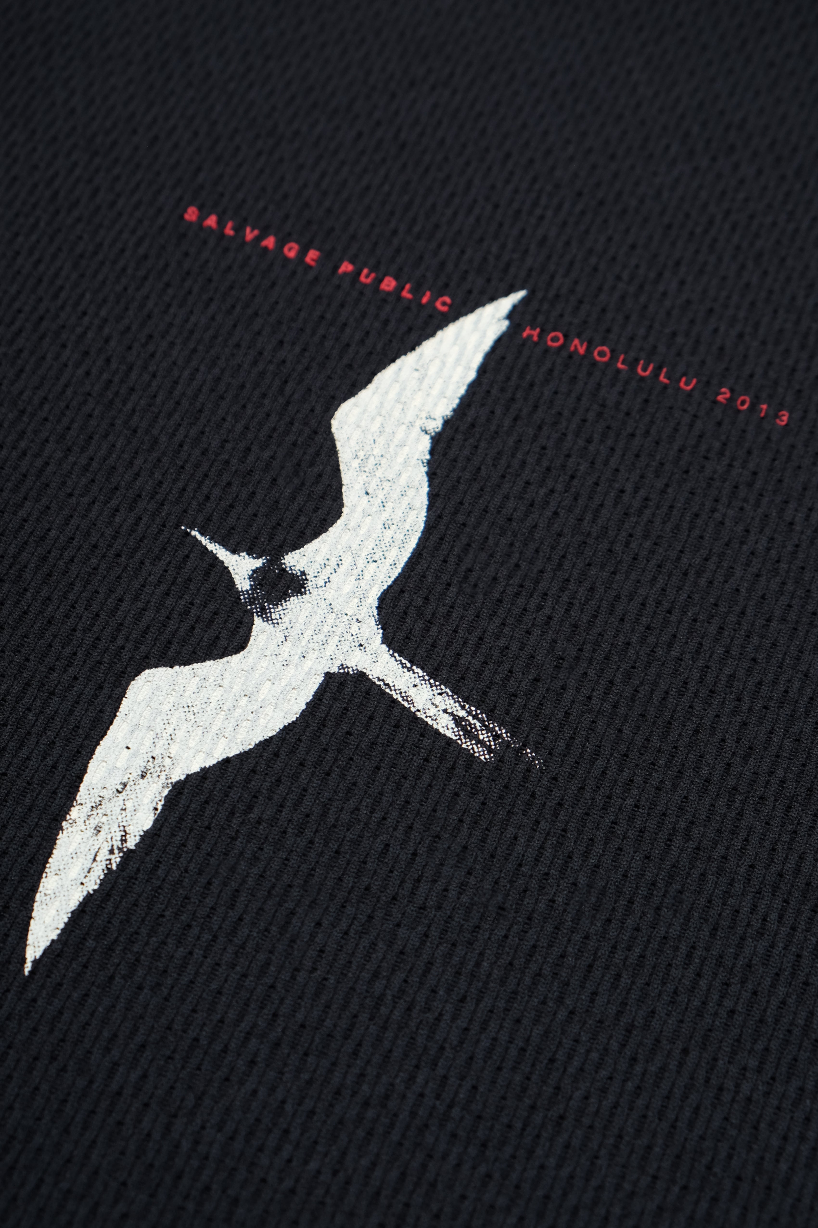 Honeycomb UPF Sleeveless - 'Iwa Bird - Black