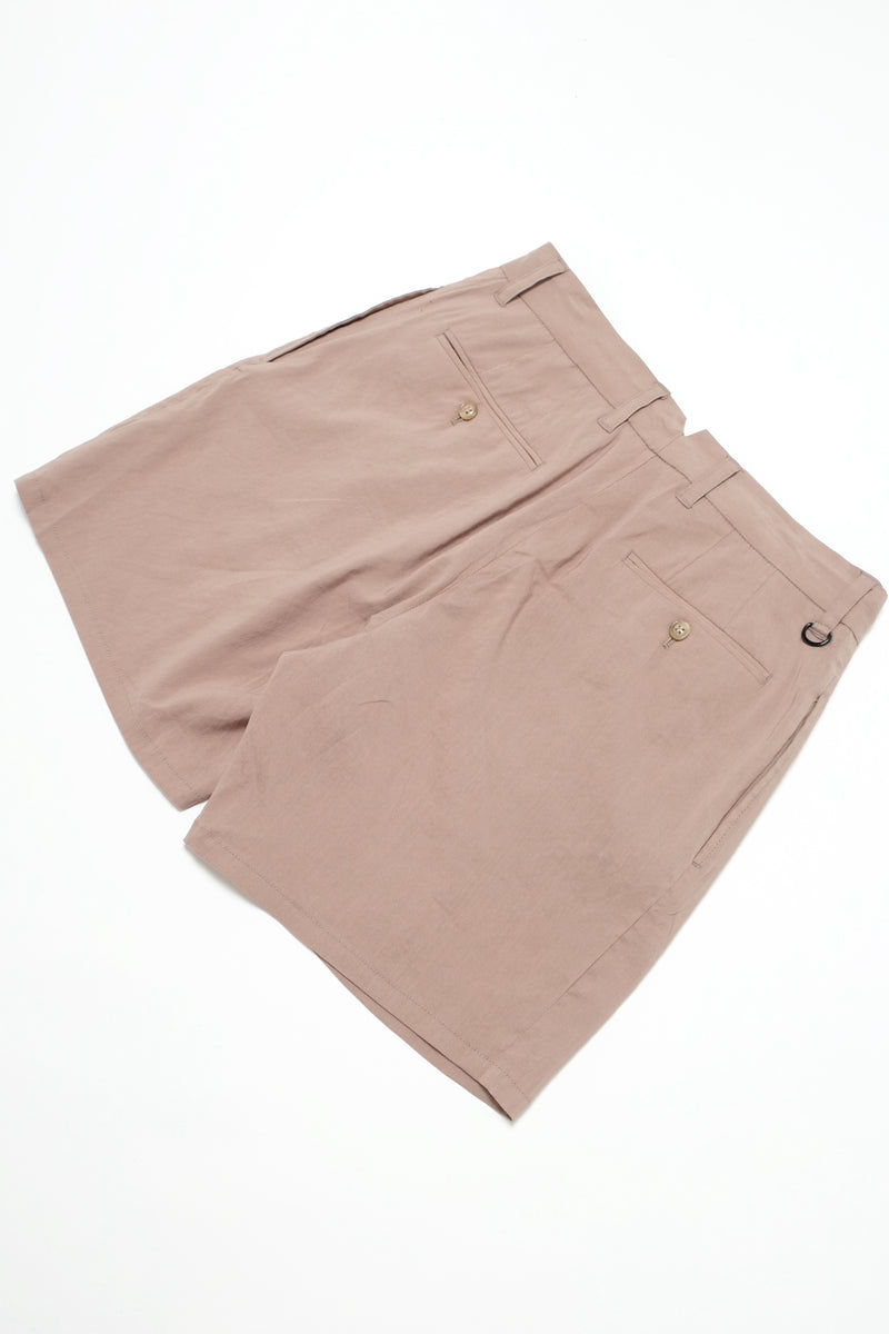 Outrigger 2 Tuck Shorts - Greige