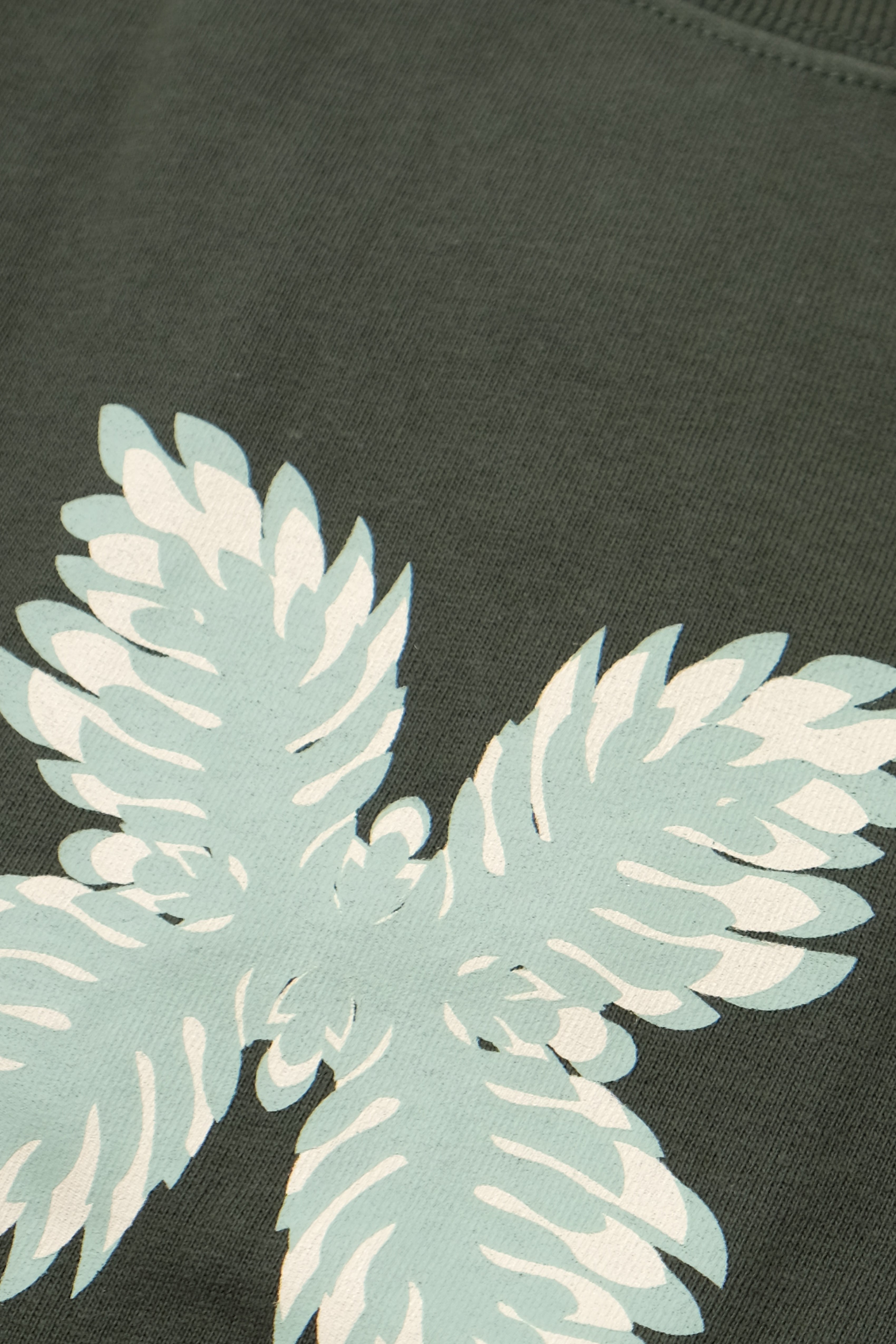 T-Shirt - Lauaʻe Feathered - Forest Green