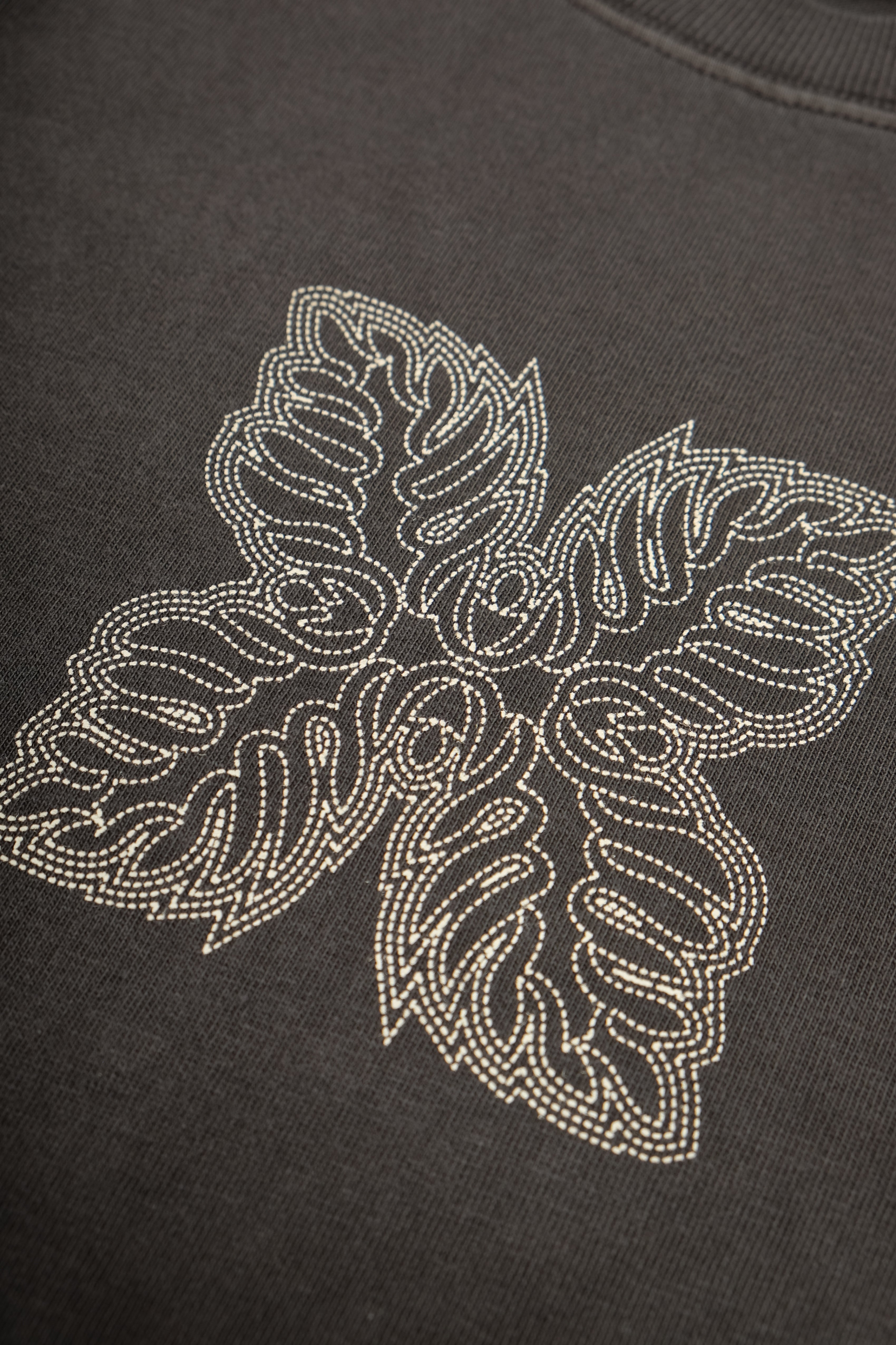 T-Shirt - Laua'e Echo Stitch - Brown