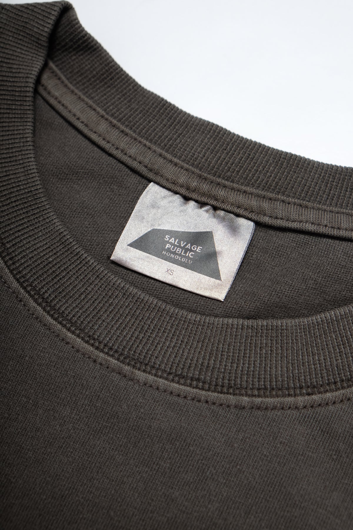 T-Shirt - Naupaka Crest - Brown