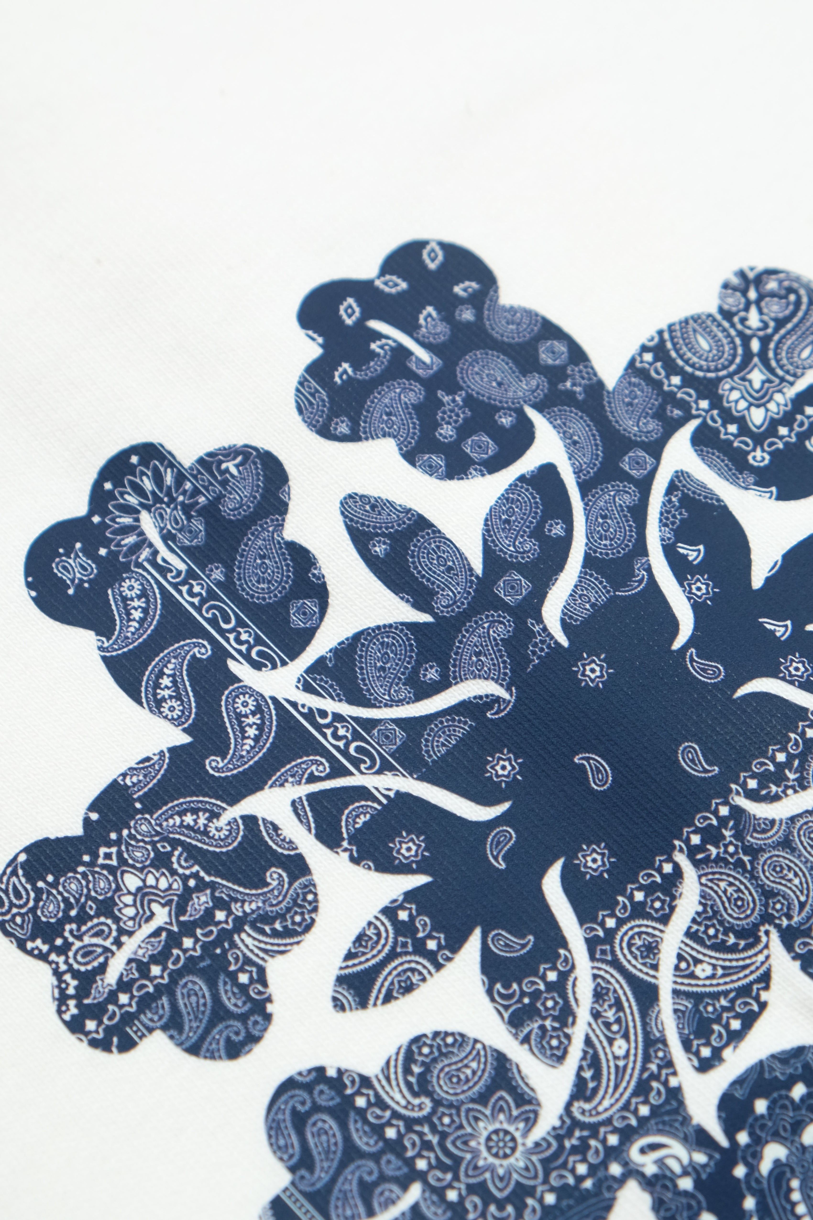 T-Shirt - Hibiscus Paisley - White
