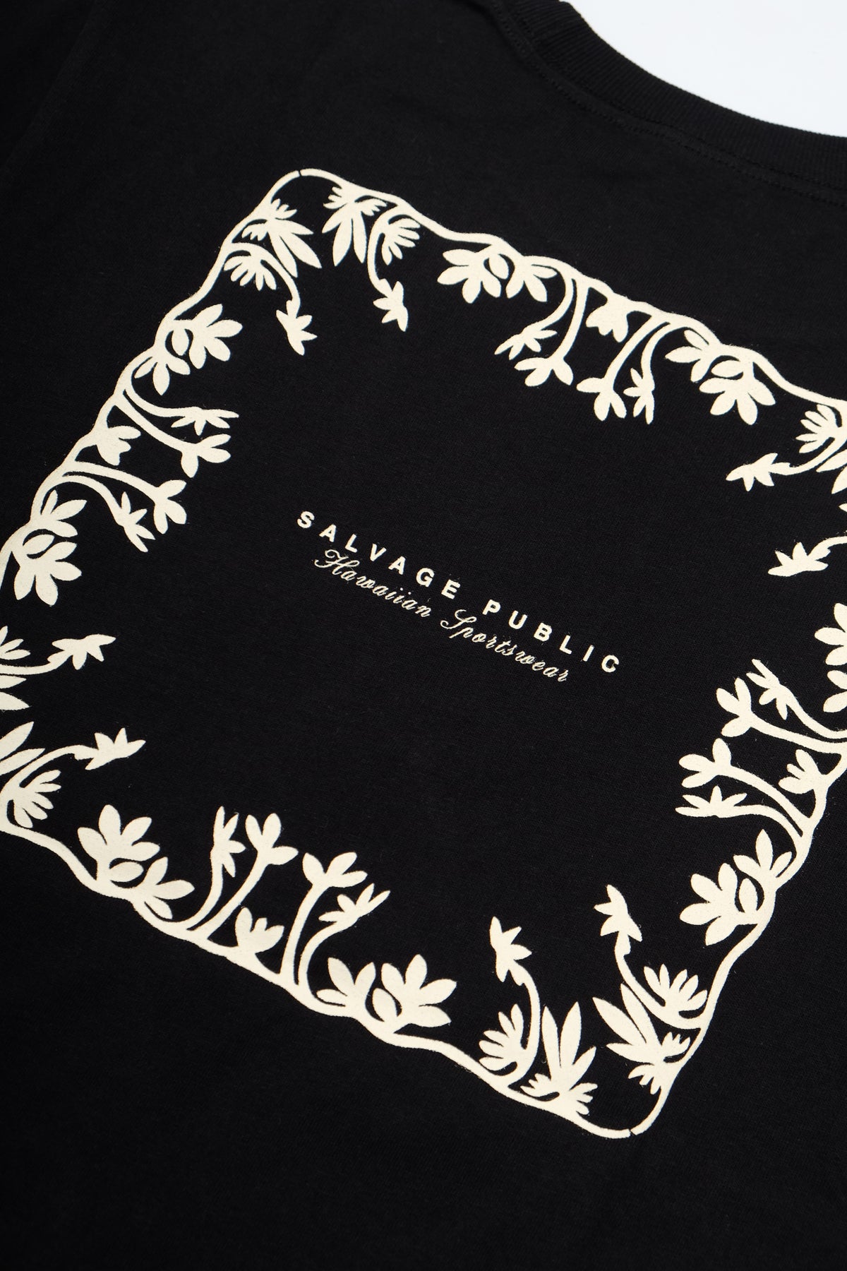 T-Shirt - Naupaka Crest - Black