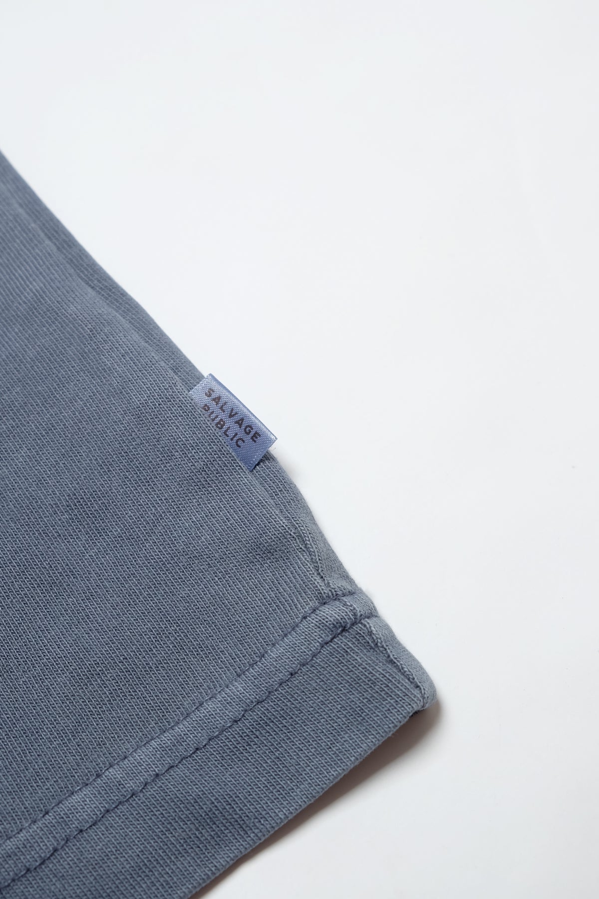 T-Shirt - 'Iwa Bird - Storm Blue