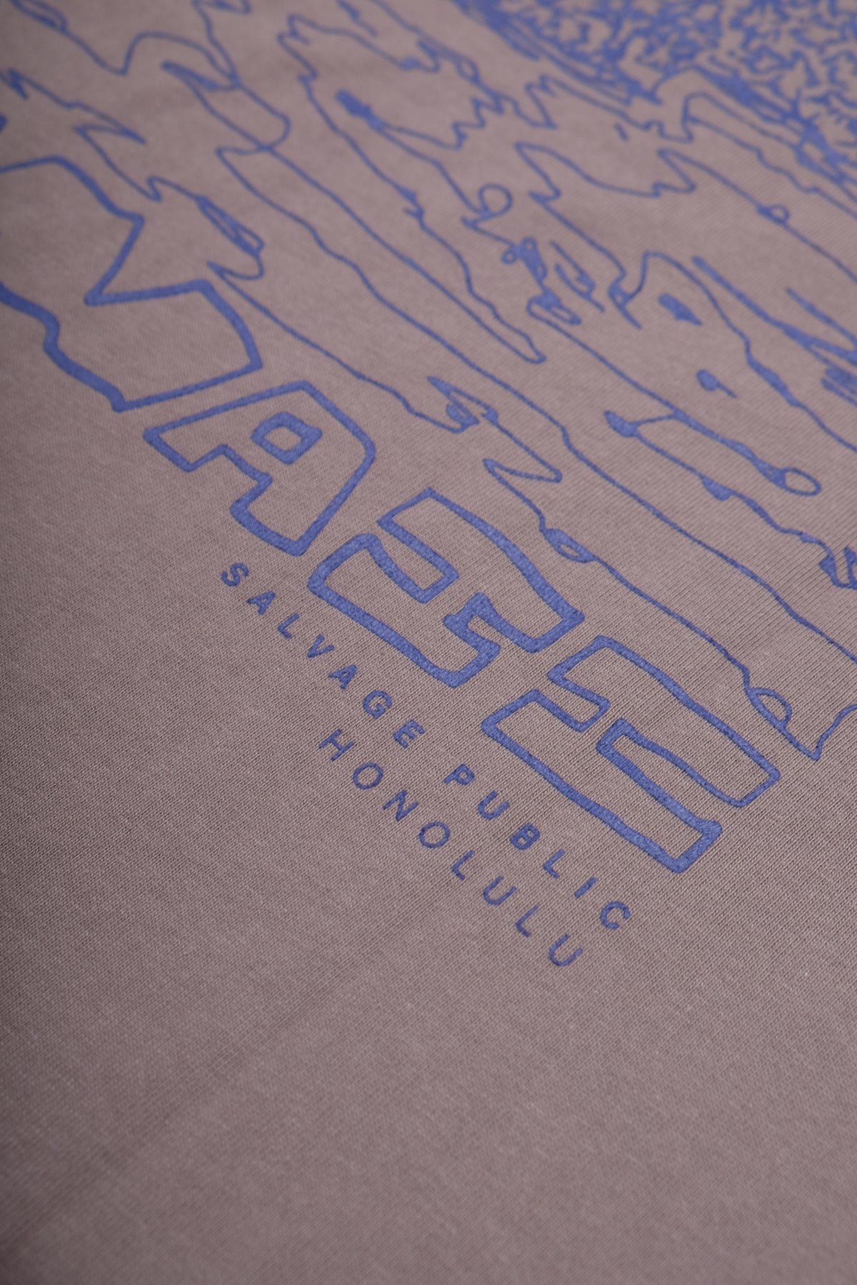 T-Shirt - Hawaii Illustration - Lavender Gray