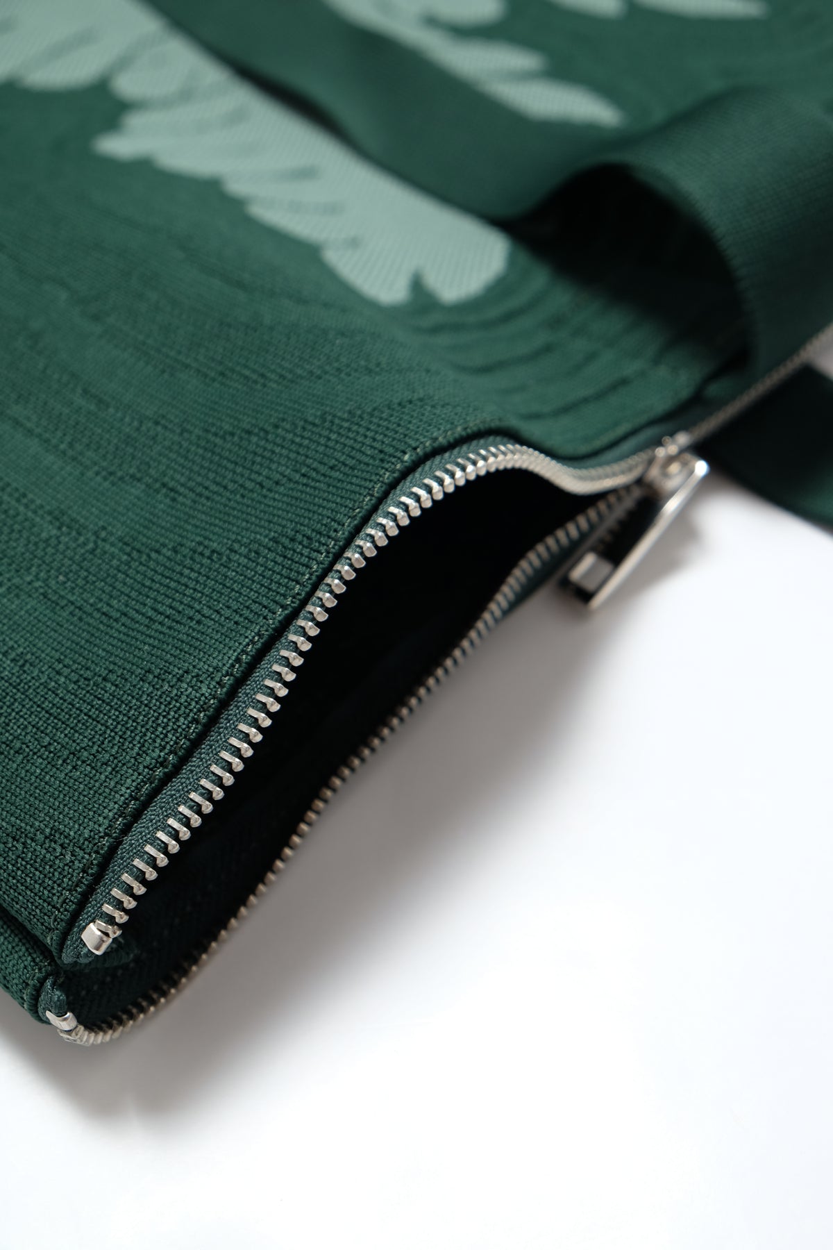 Jacquard Weekender Bag - Laua'e - Green