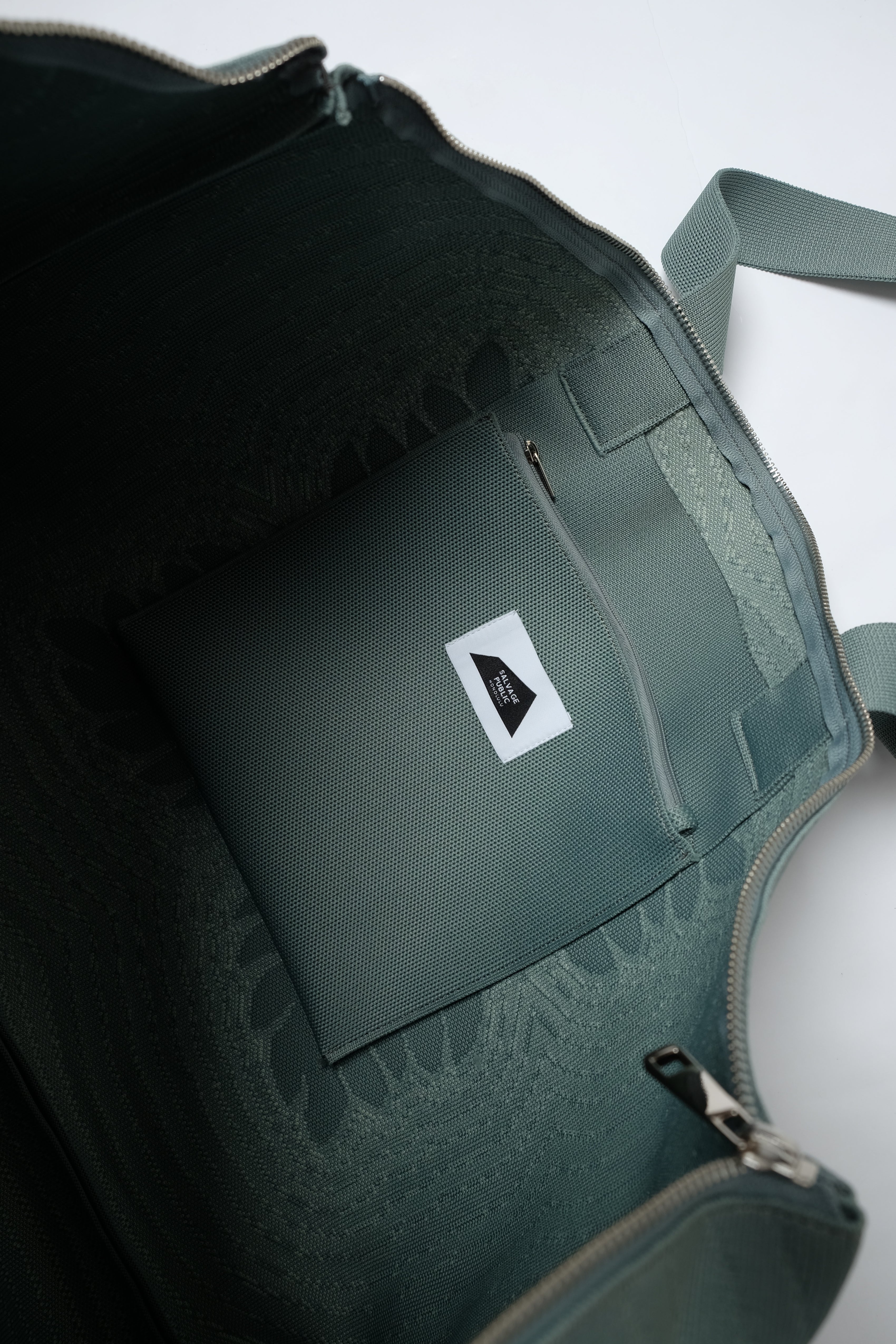 Jacquard Weekender Bag - Laua'e -Sage