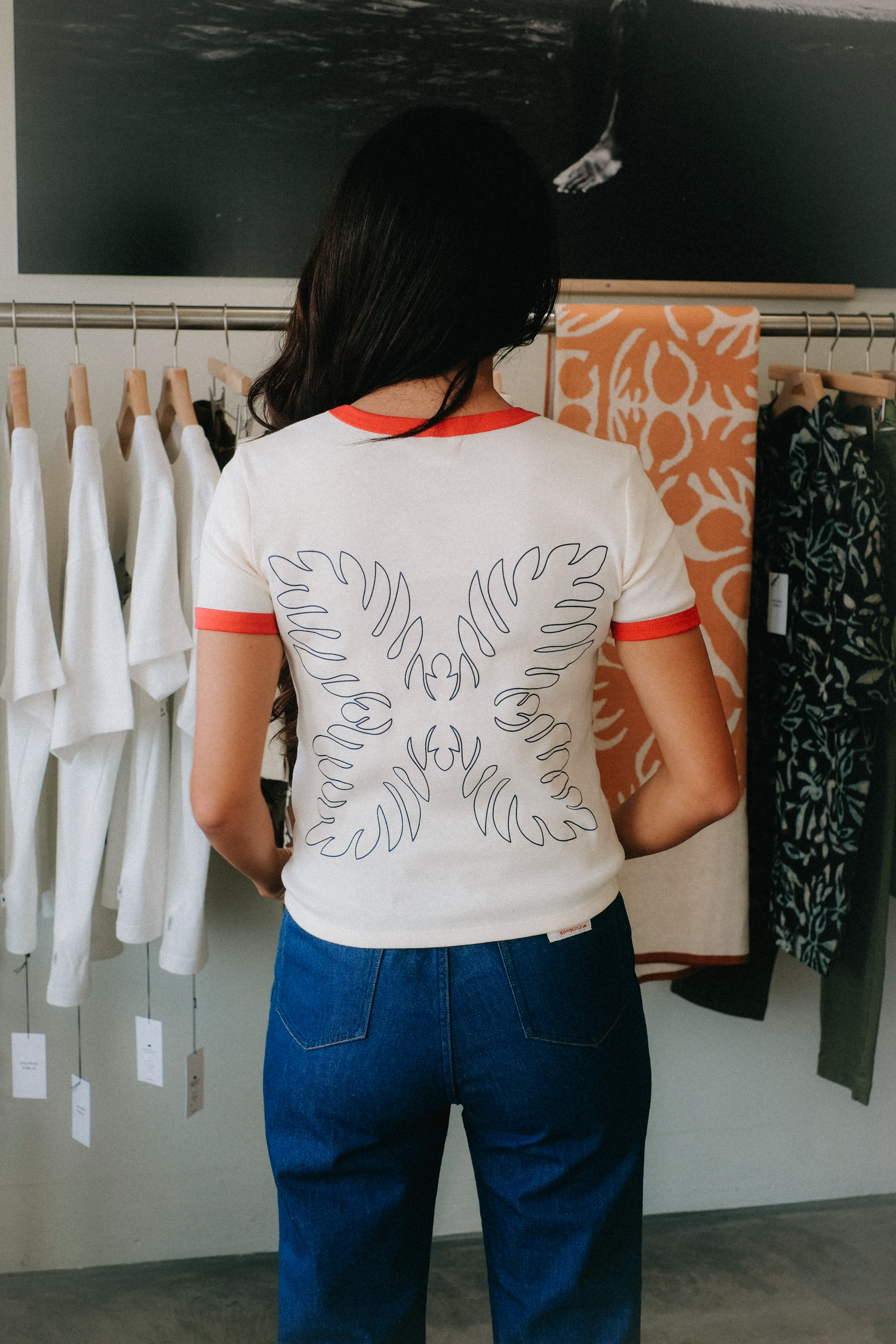Women's T-Shirt - Lauaʻe - Macadamia