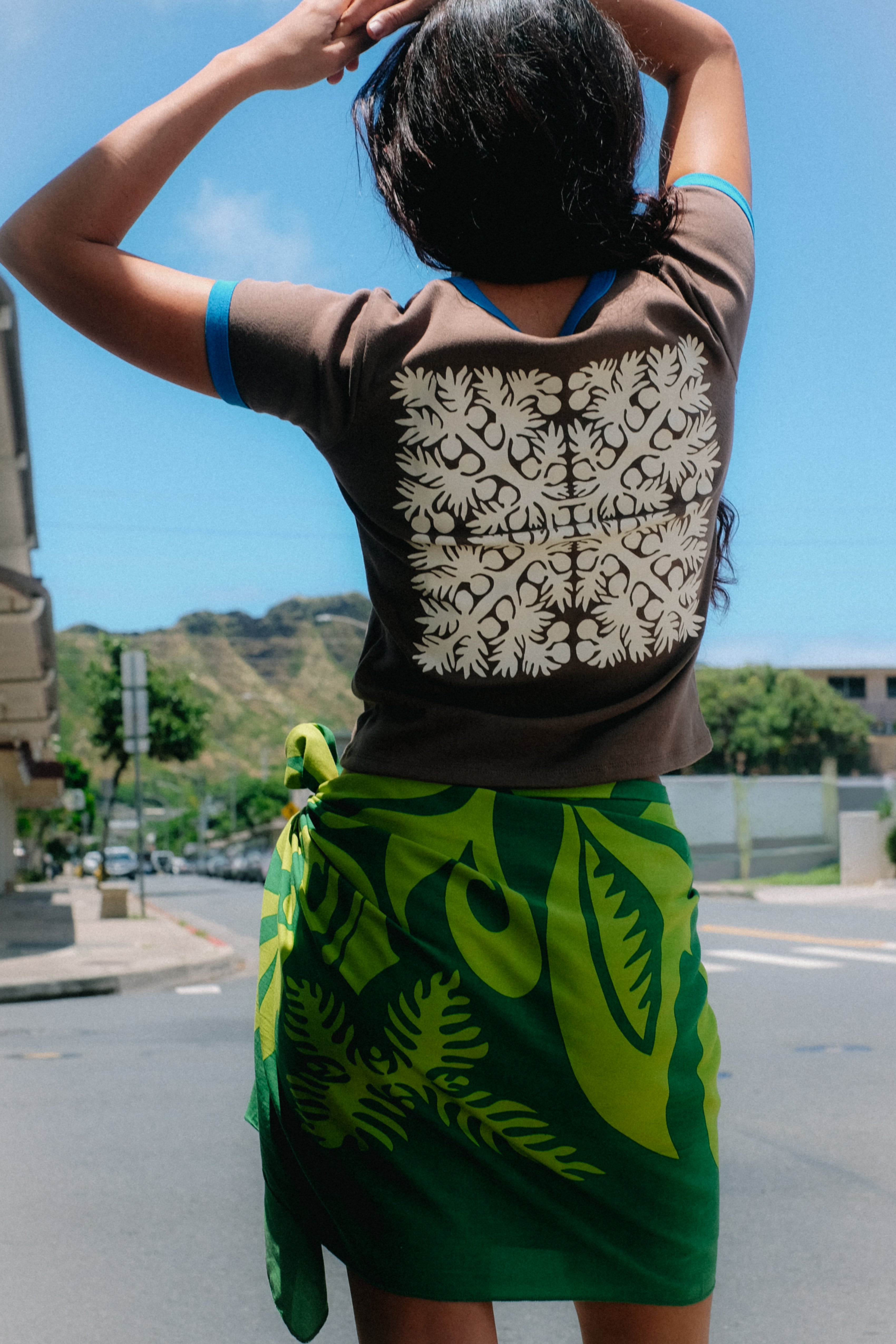 Women's T-Shirt - 'Ulu - Brown