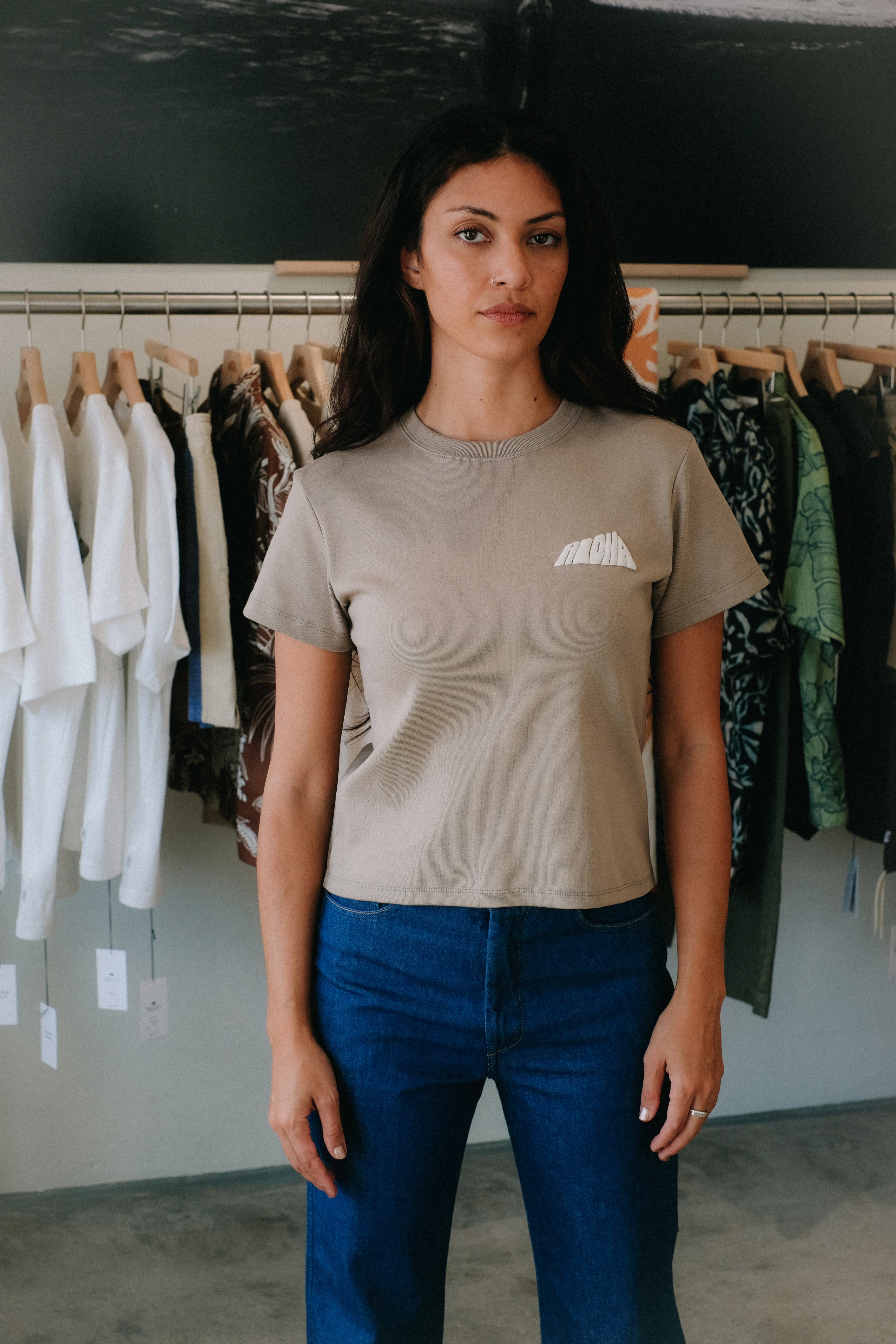 Women's T-Shirt -Aloha Puffy - Greige